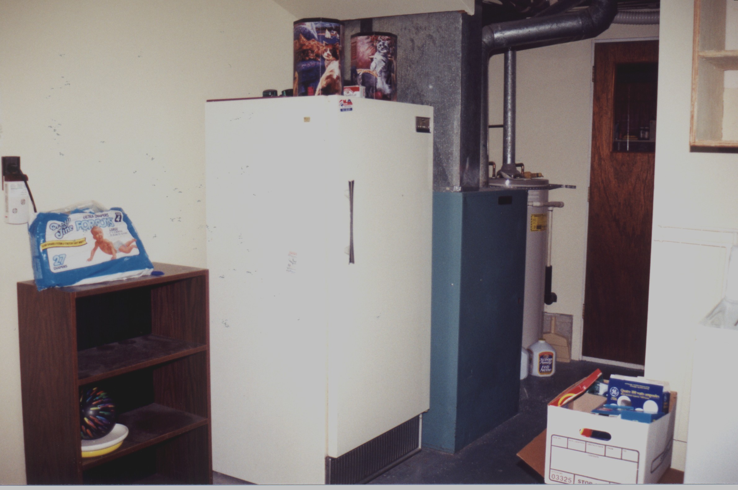 Utility-1.jpg, 428904 bytes, 5/28/00