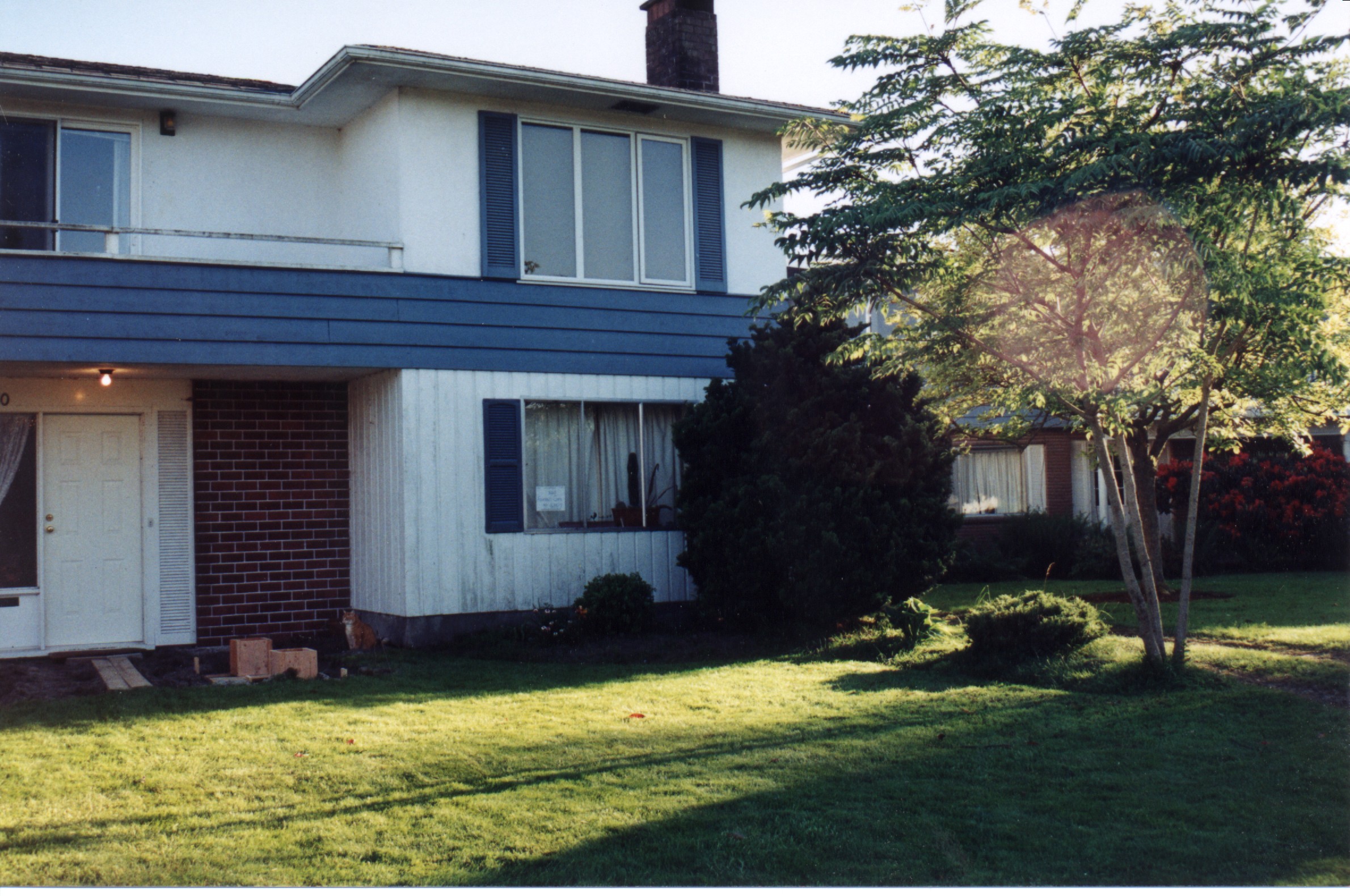 front-2.jpg, 845573 bytes, 5/28/00