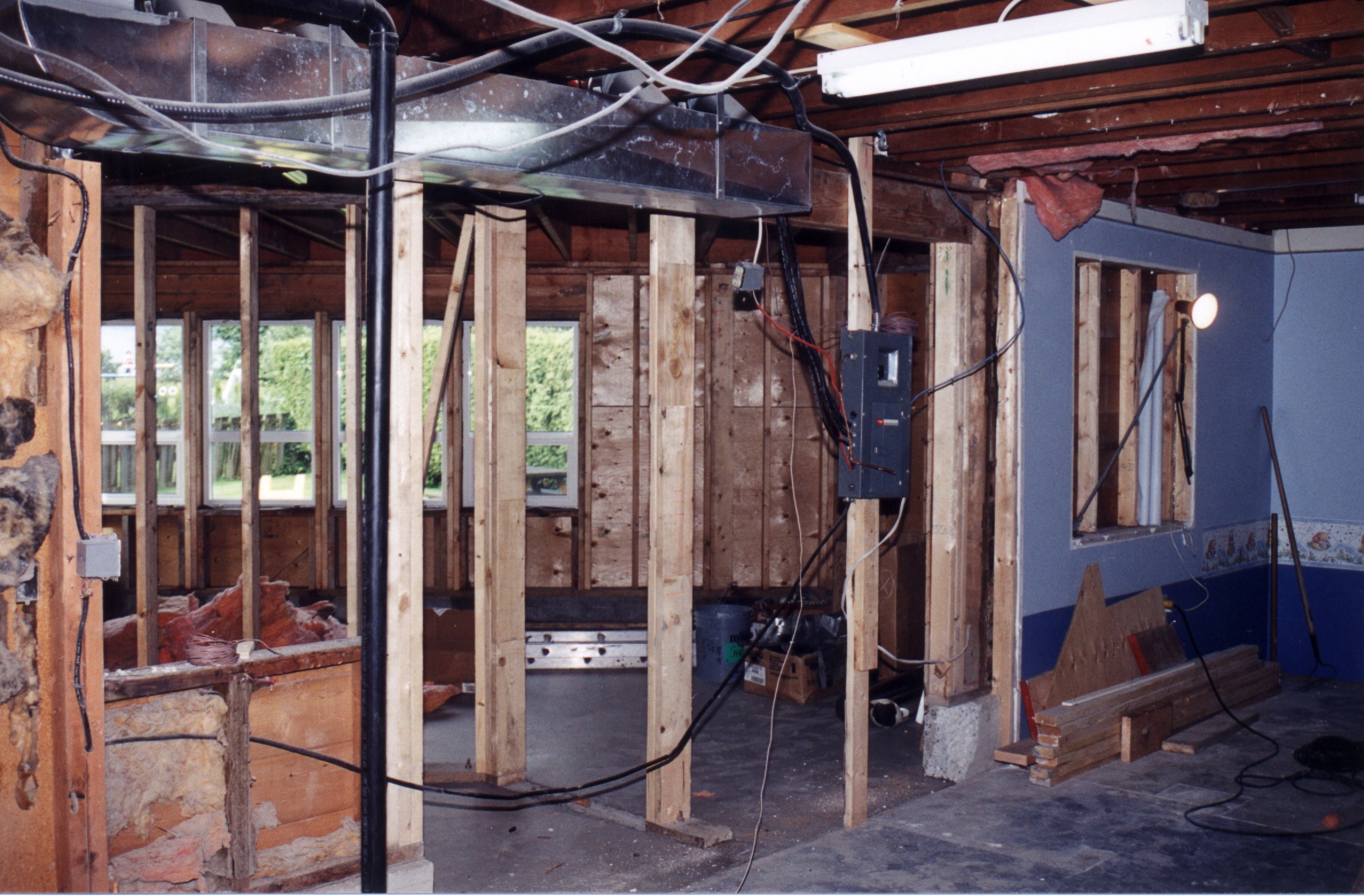 New-Master-Bedroom-1.jpg, 800025 bytes, 6/14/00