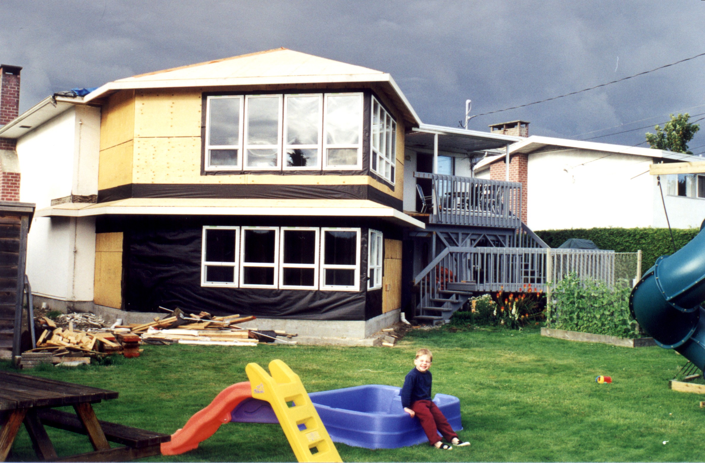 Back-5.jpg, 819889 bytes, 6/11/00