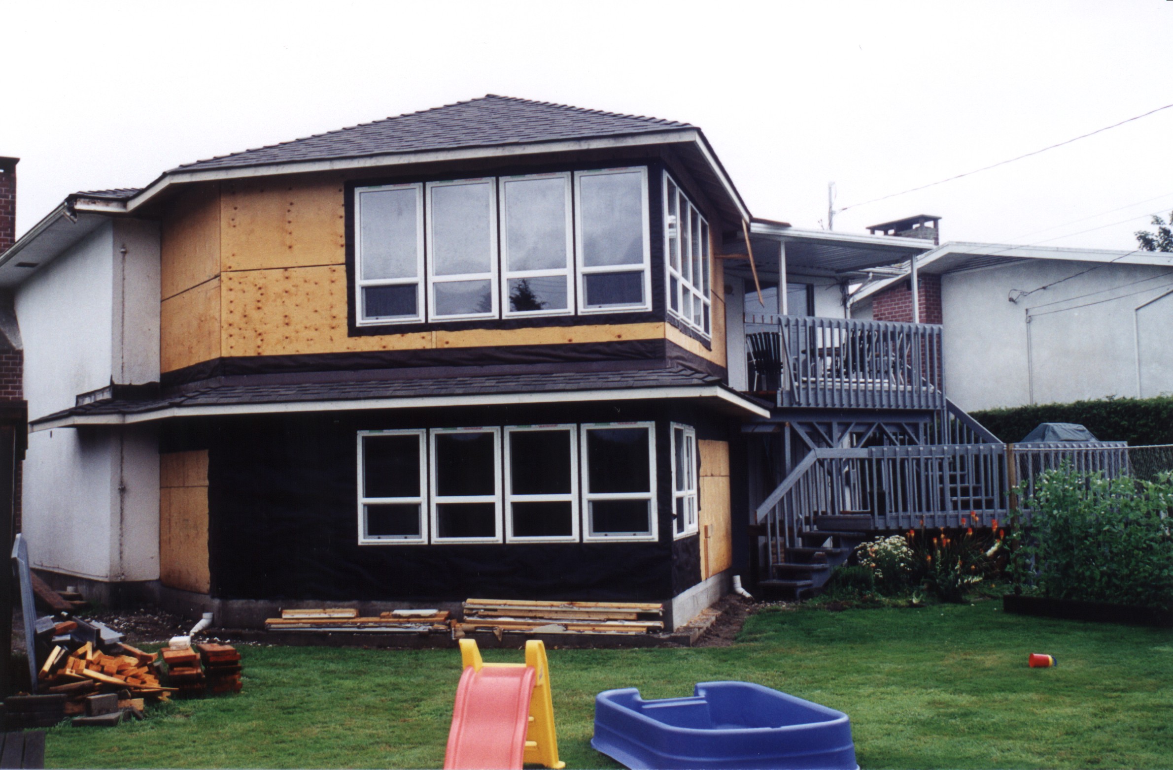 Back-6.jpg, 642918 bytes, 6/11/00