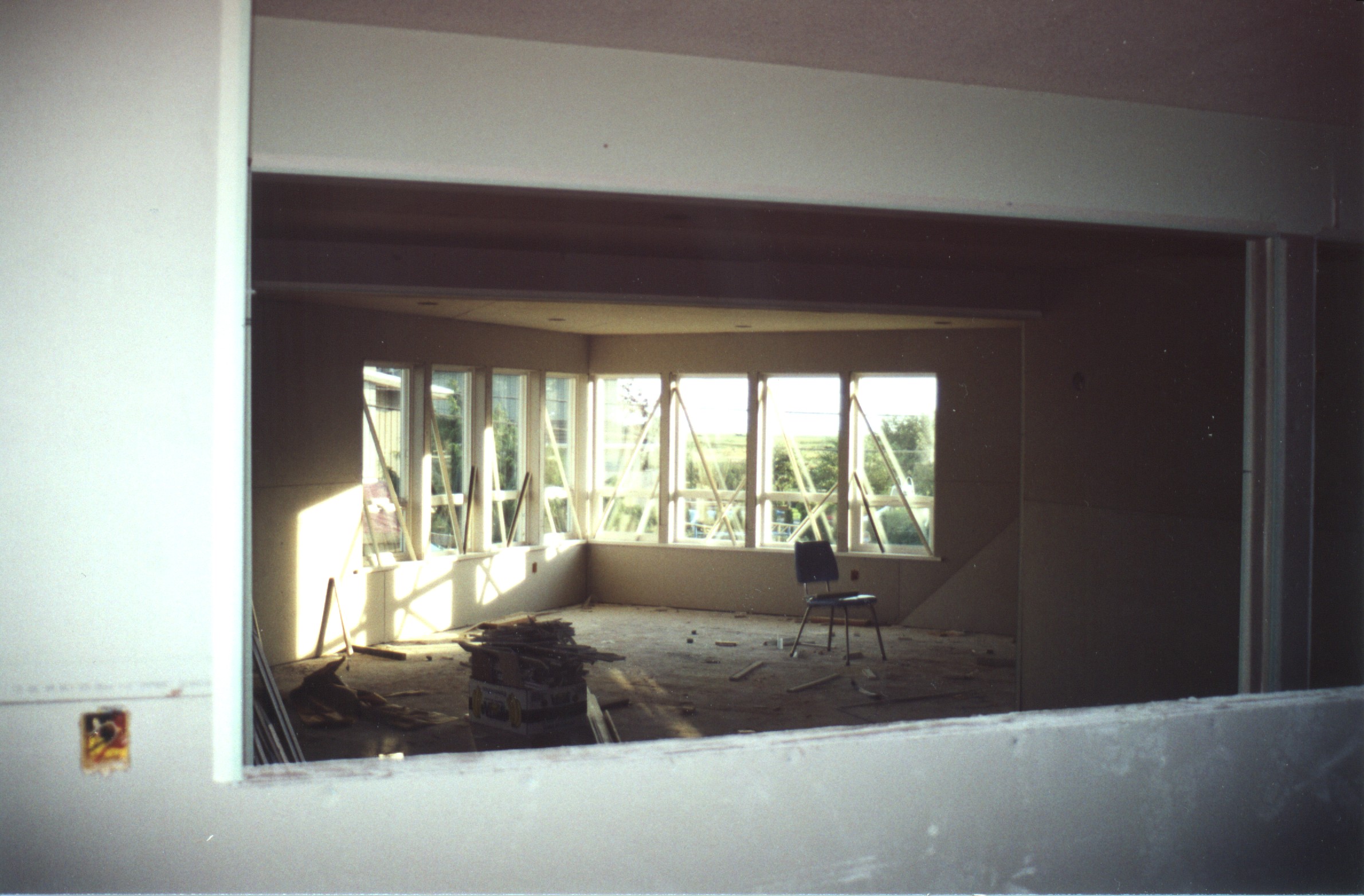 Kitchen-6.jpg, 611115 bytes, 11/12/00