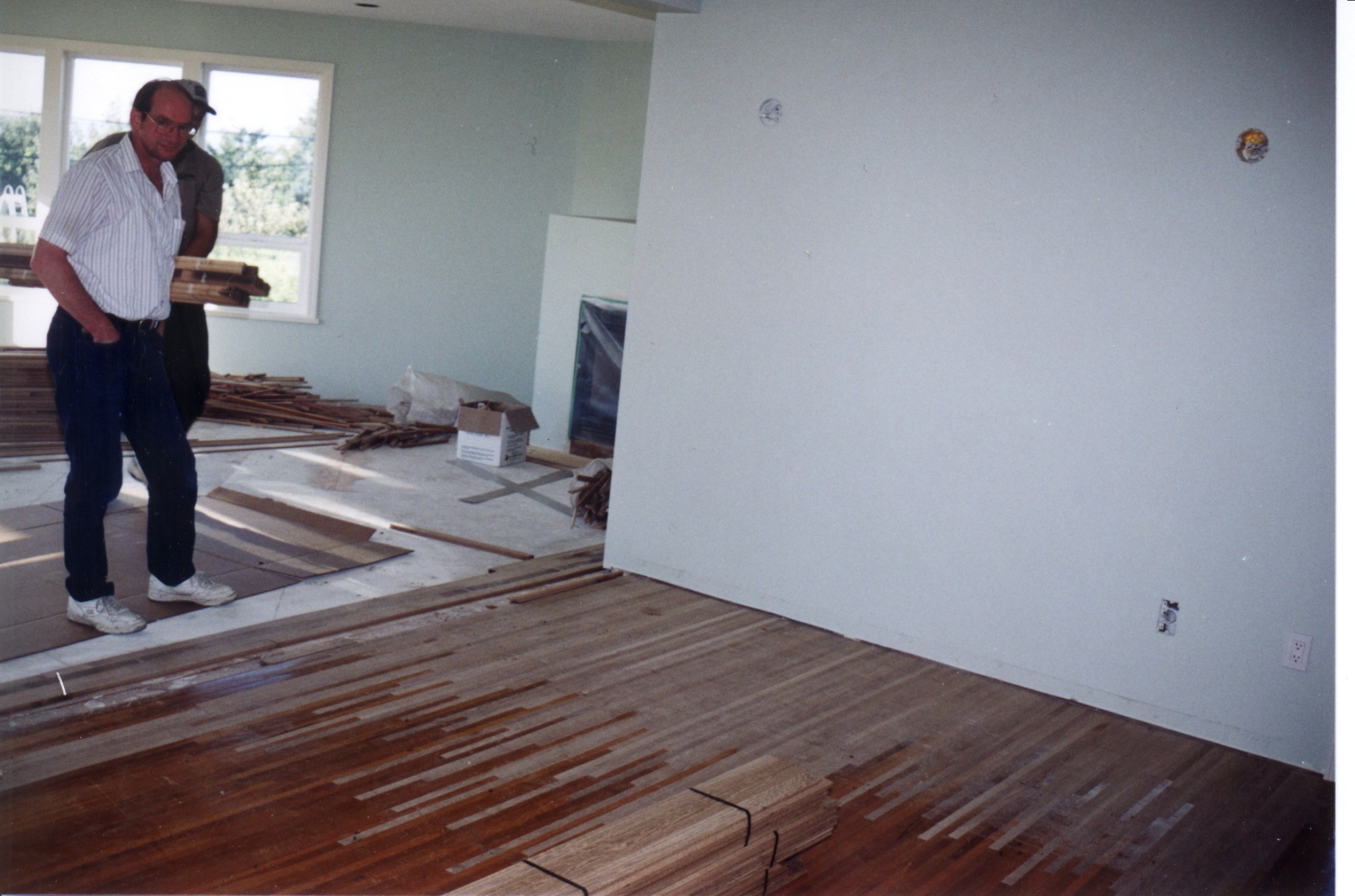 Living-Room-2.jpg, 609846 bytes, 10/22/00