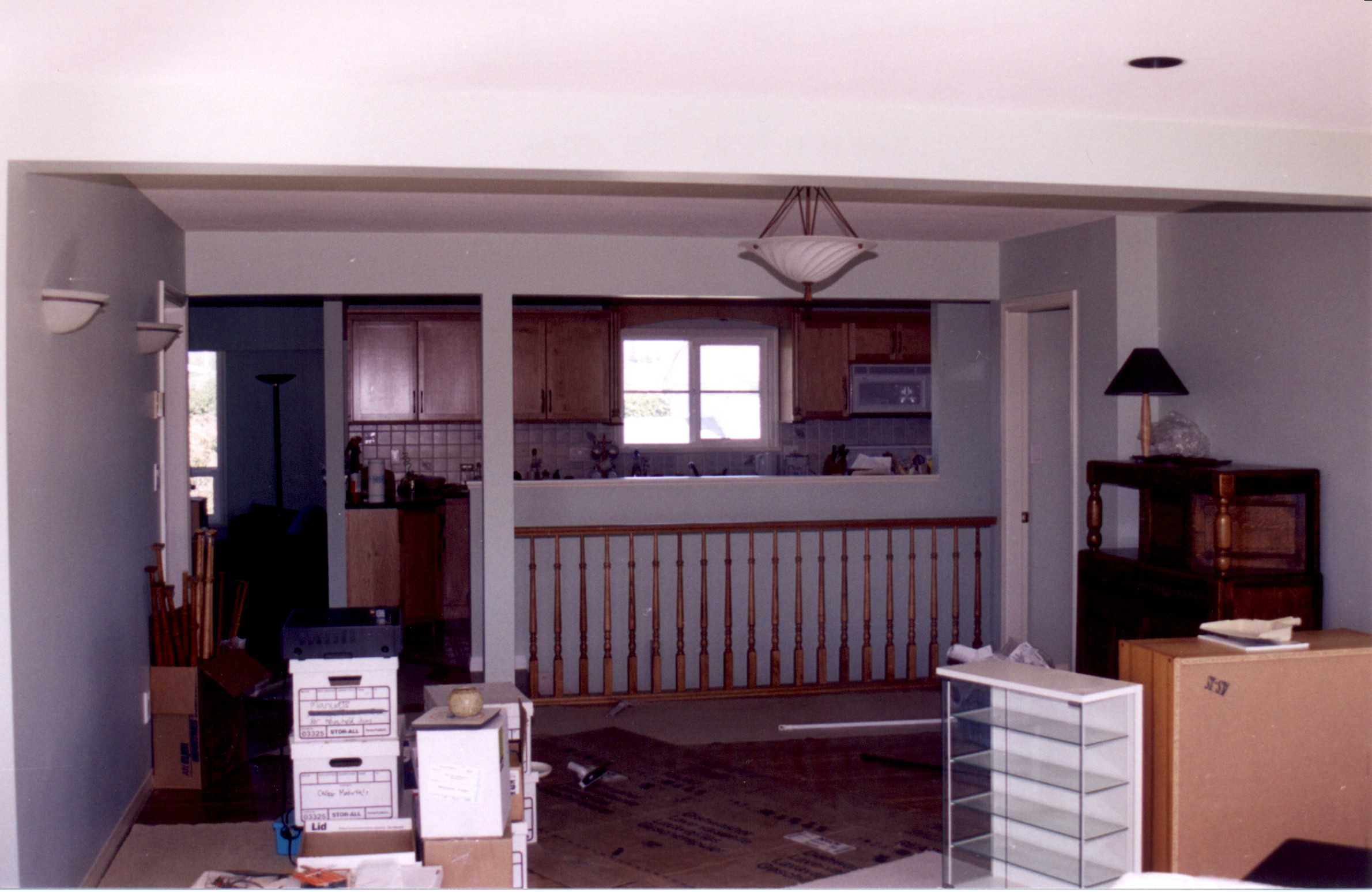 Living-Room-3.jpg, 603881 bytes, 1/28/01