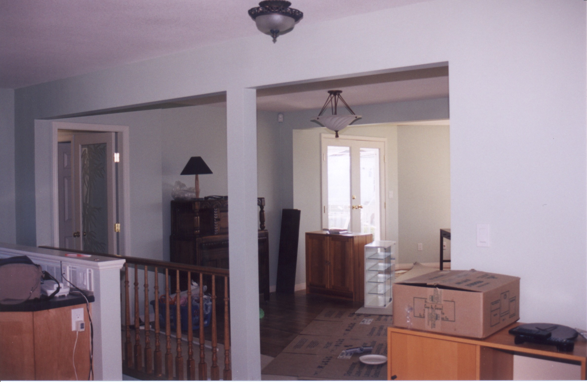 Living-Room-5.jpg, 479000 bytes, 1/28/01