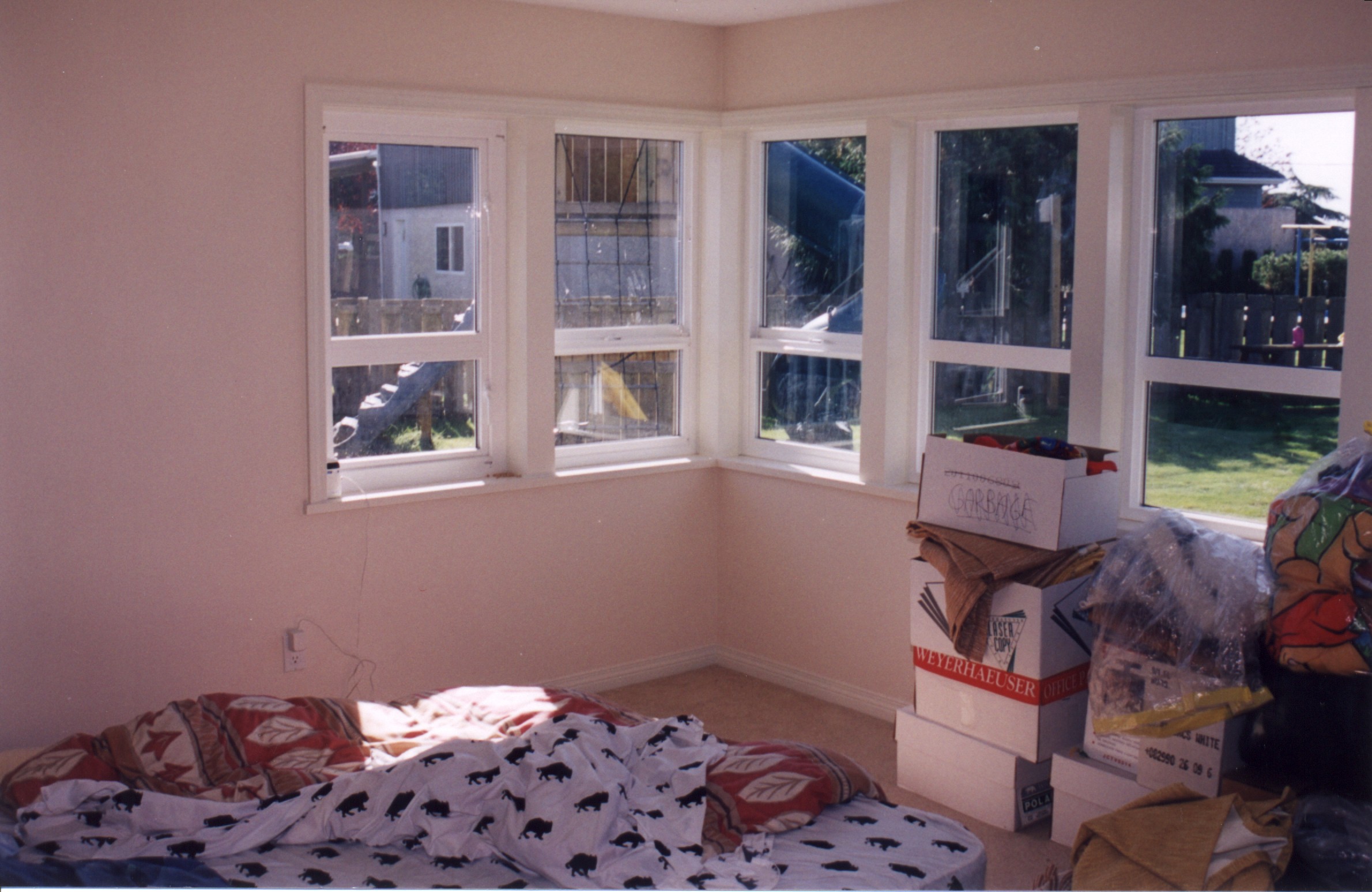 Master-Bedroom-3.jpg, 586697 bytes, 1/27/01