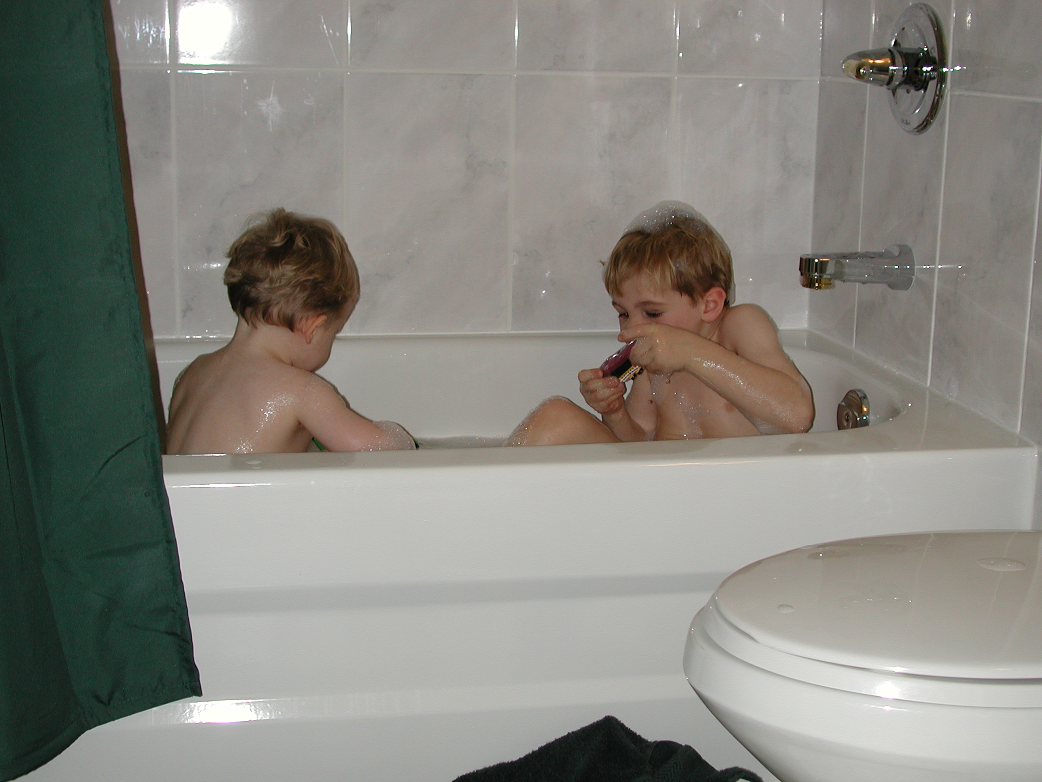 DSCN1195.JPG, 760175 bytes, 12/17/00