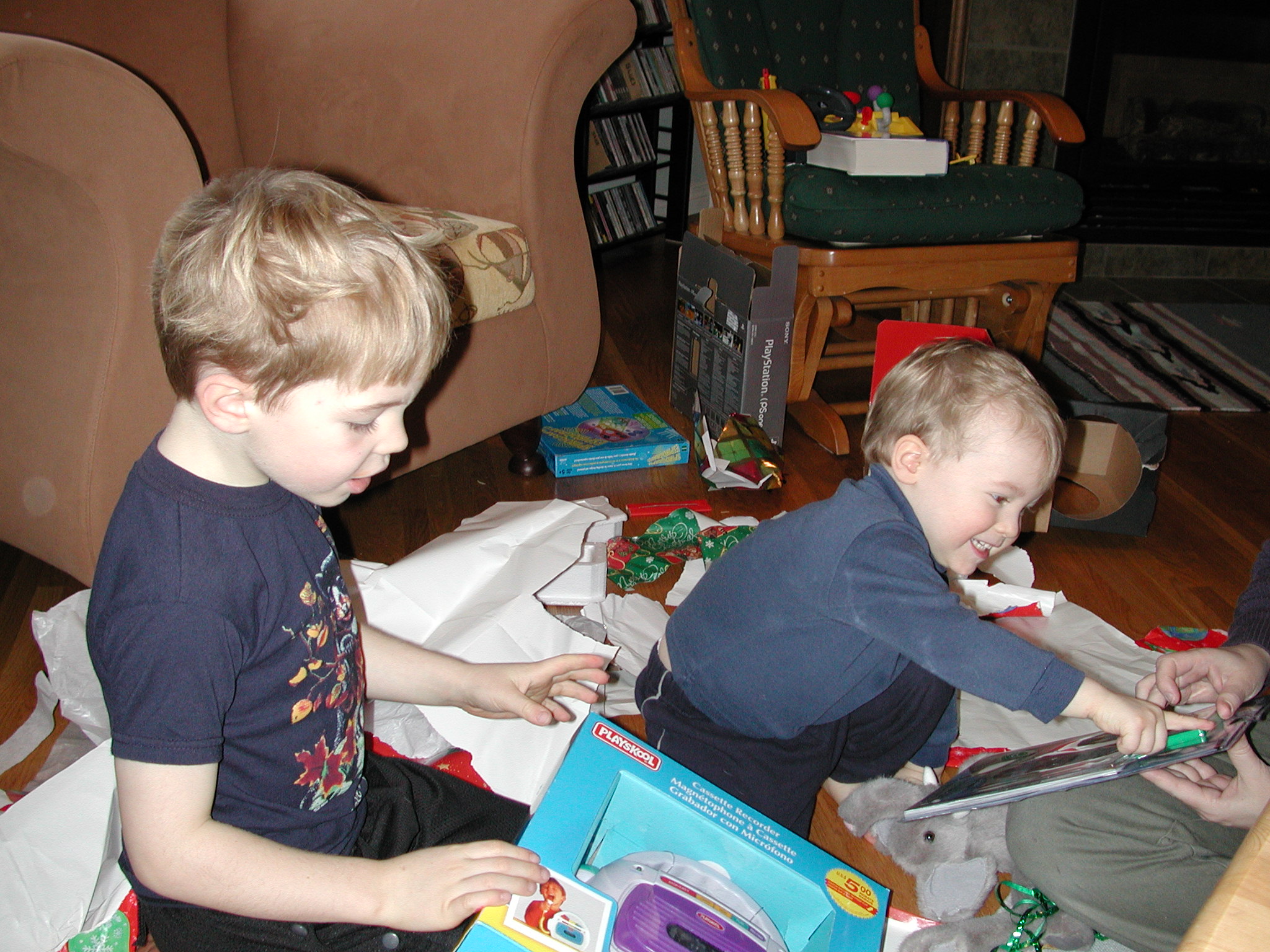 DSCN1330.JPG, 719953 bytes, 12/26/00