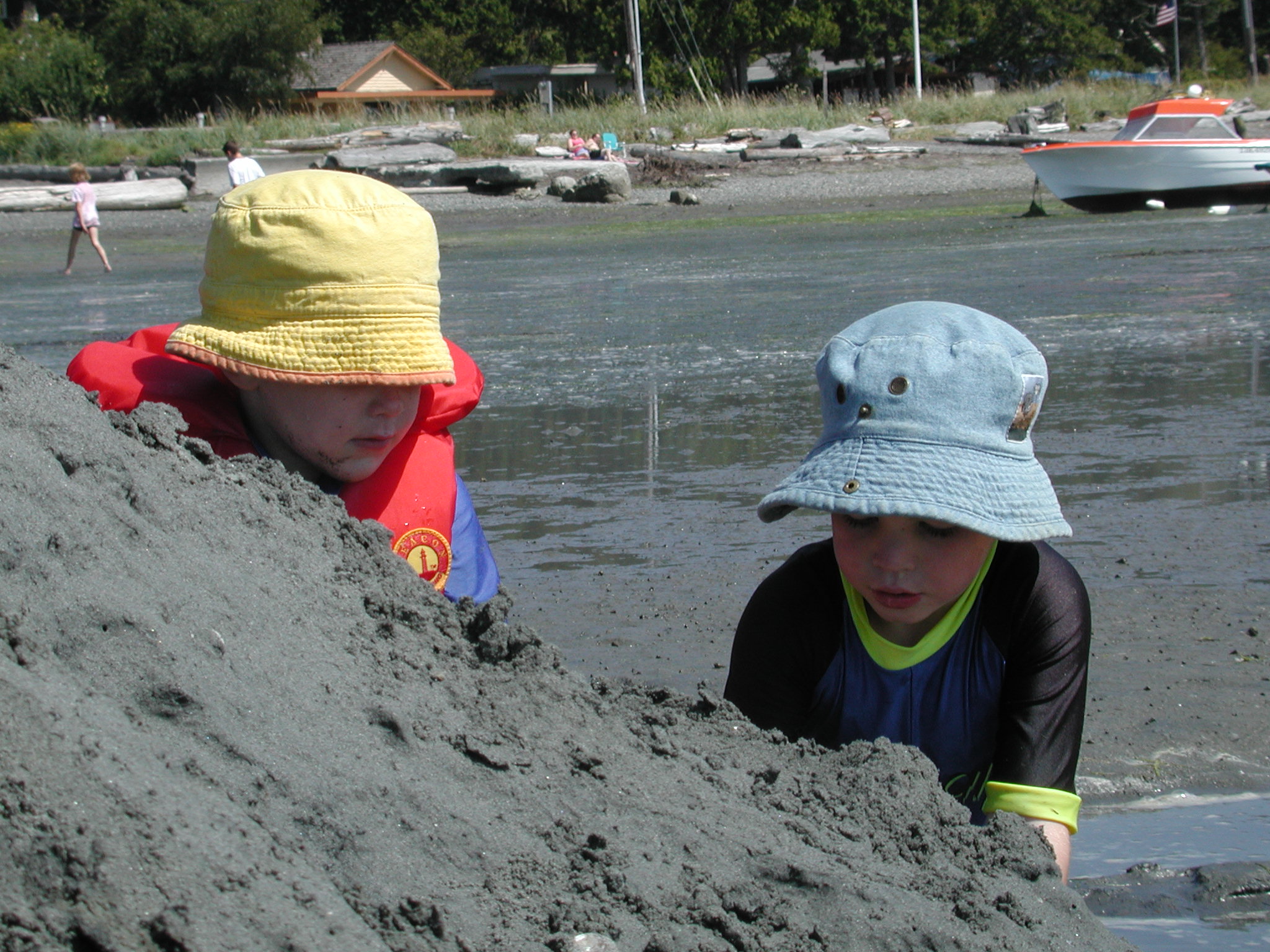 DSCN1980.JPG, 670625 bytes, 8/11/01