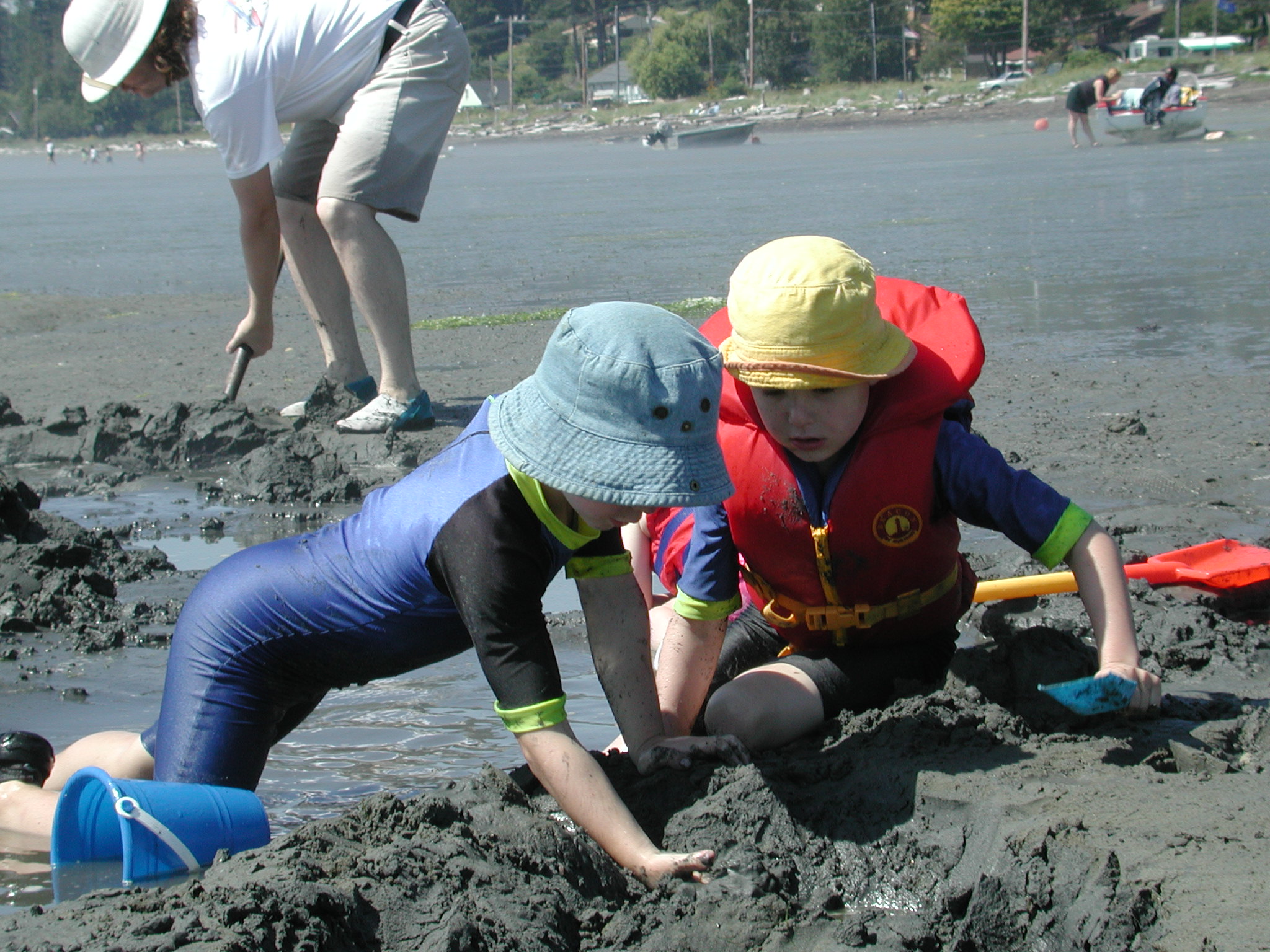 DSCN1999.JPG, 674947 bytes, 8/11/01