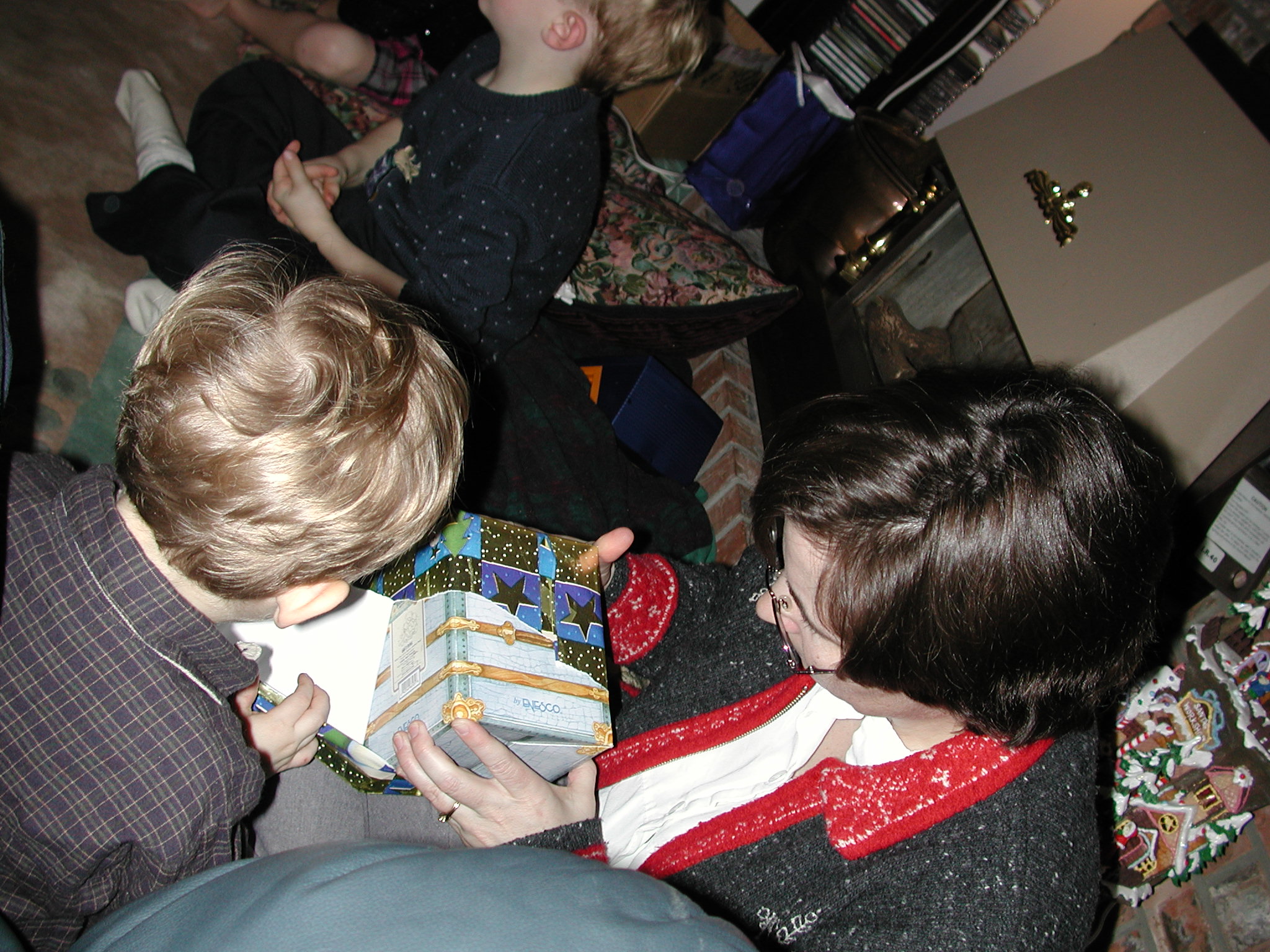 DSCN2801.JPG, 685397 bytes, 12/25/01