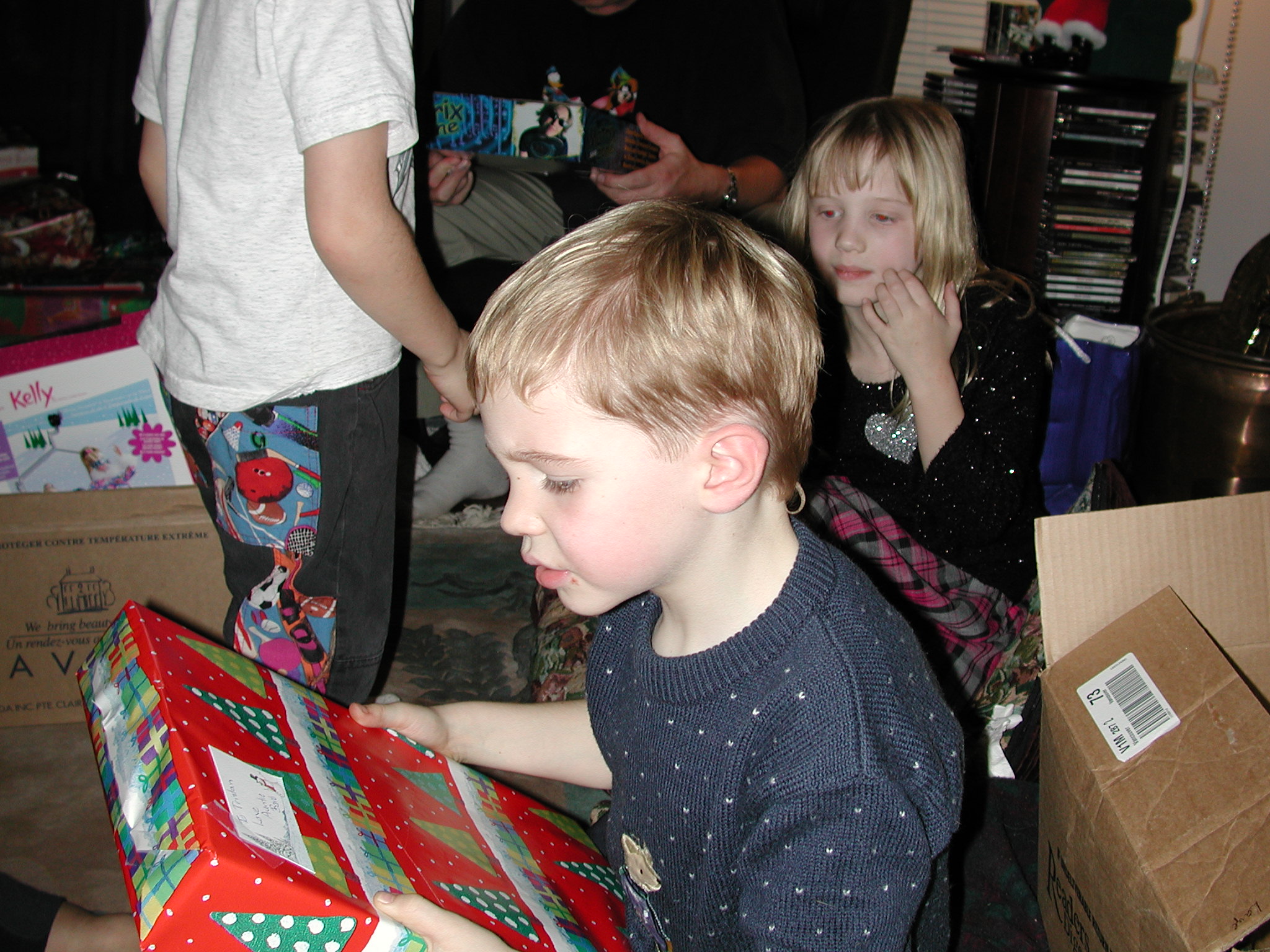 DSCN2812.JPG, 663911 bytes, 12/25/01