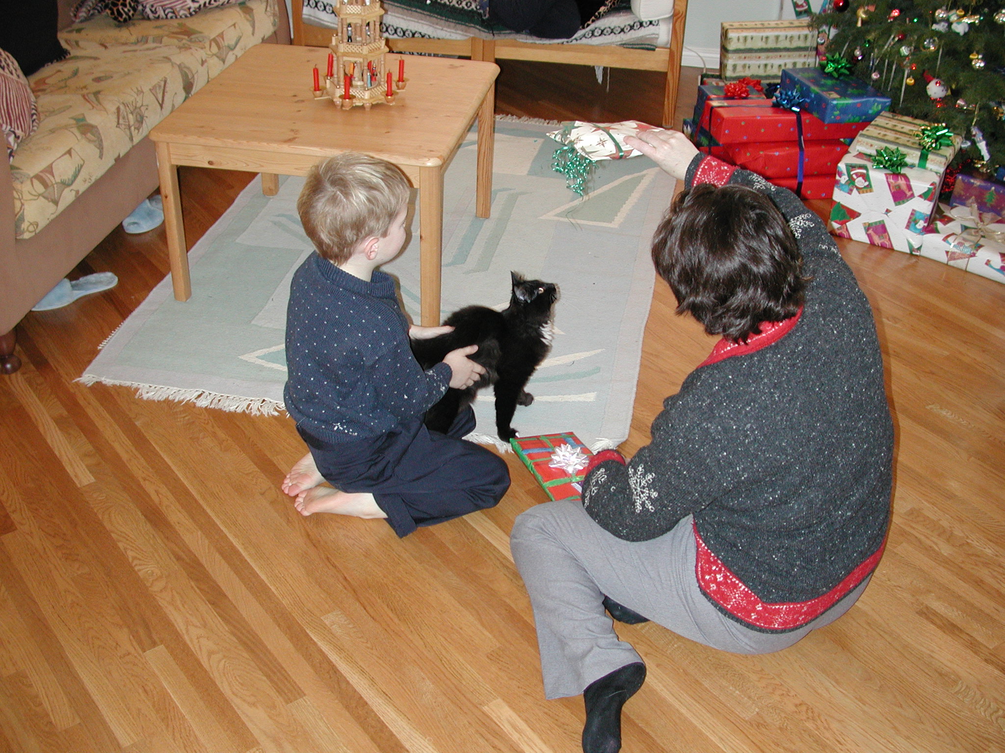 DSCN2702.JPG, 724819 bytes, 12/25/01