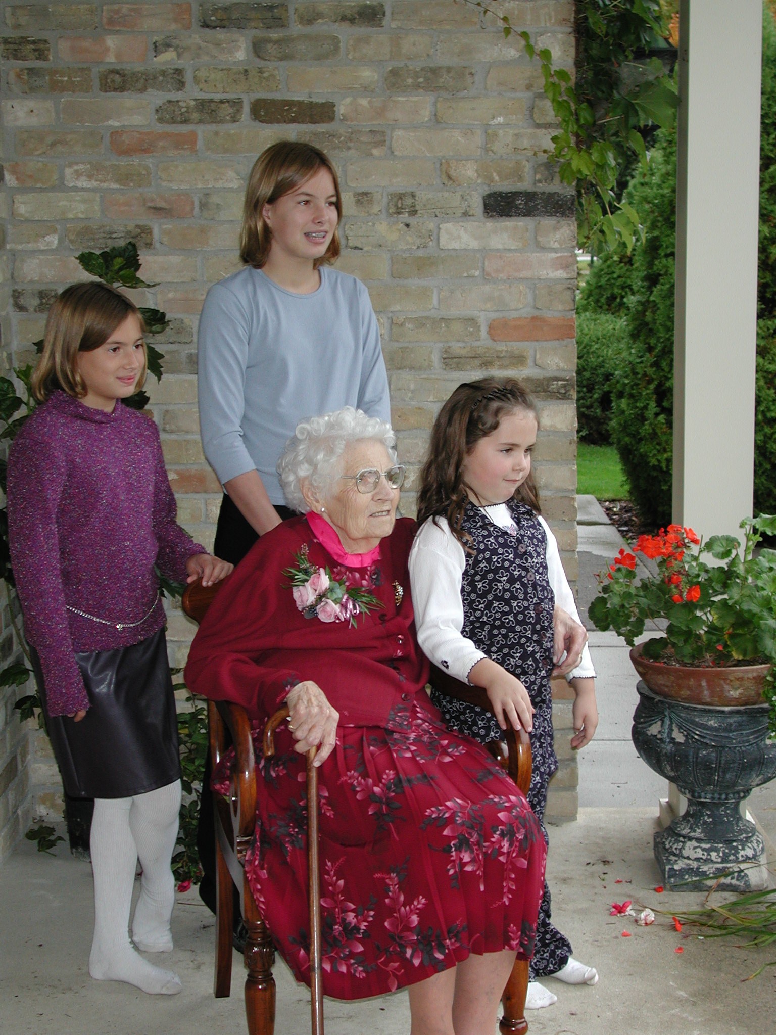 DSCN2372.JPG, 699645 bytes, 10/17/01