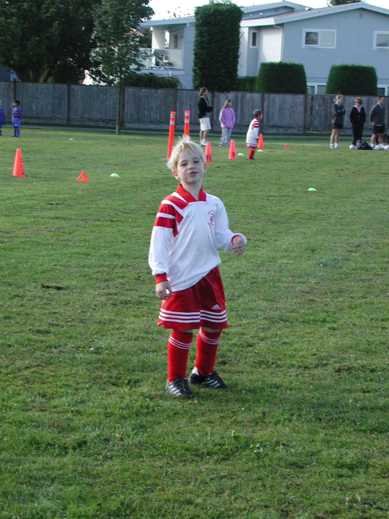 DSCN2261.JPG, 765216 bytes, 9/30/01