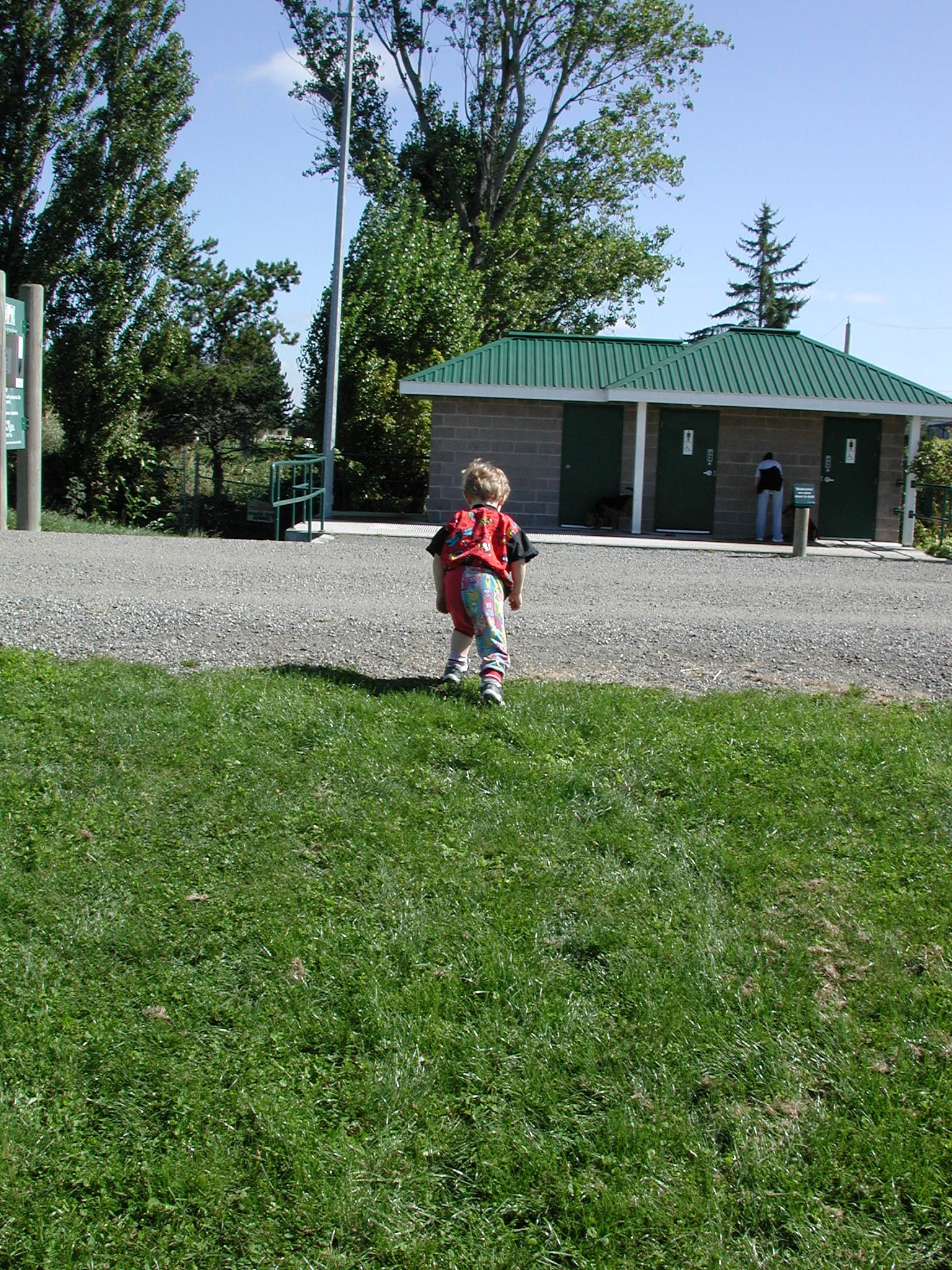 DSCN2243.JPG, 1123555 bytes, 9/08/01