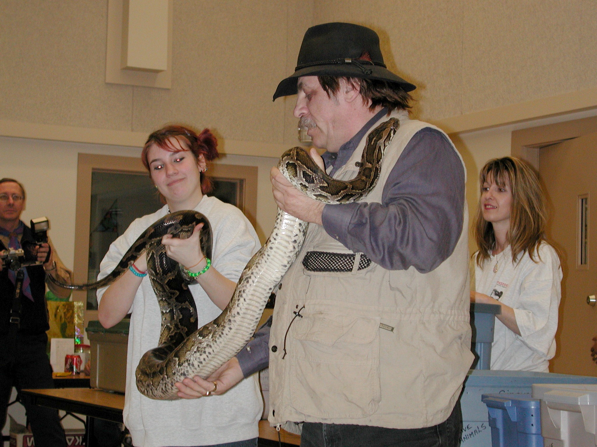 DSCN2974.JPG, 670721 bytes, 3/30/02