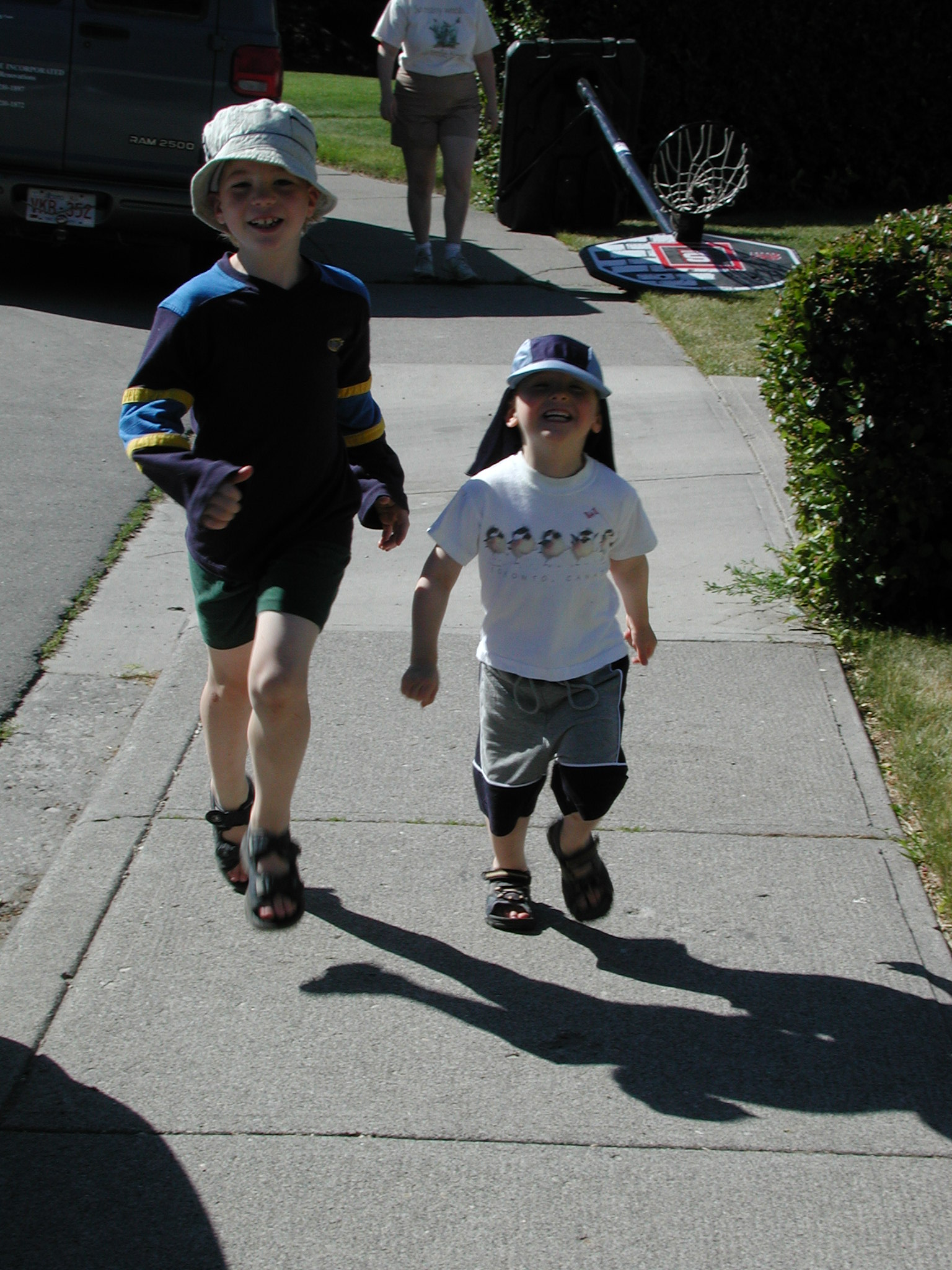 DSCN3713.JPG, 618456 bytes, 7/07/02