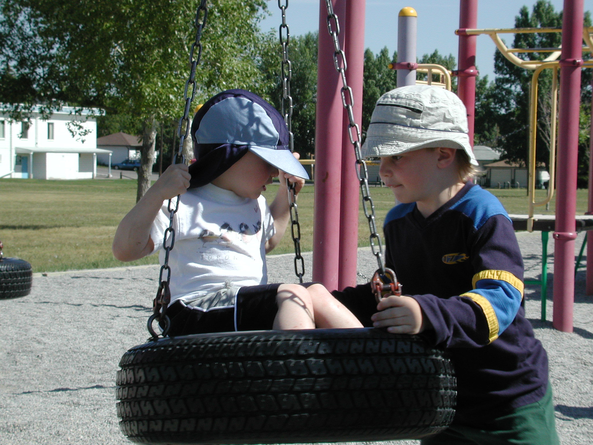 DSCN3733.JPG, 647717 bytes, 7/07/02