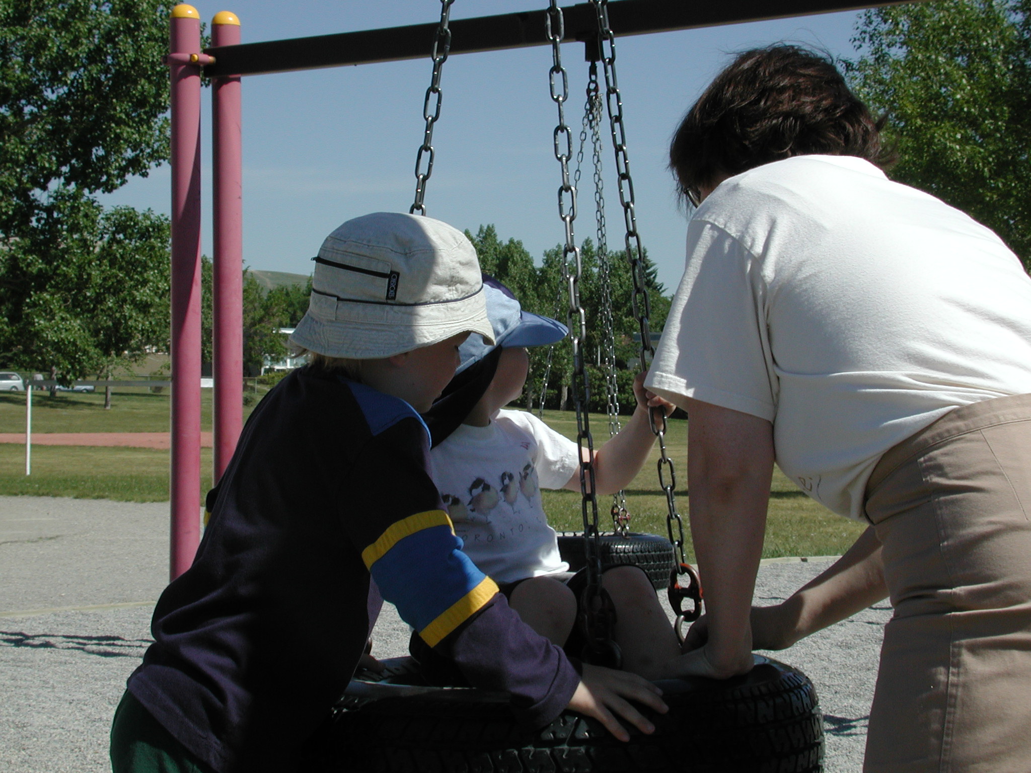 DSCN3736.JPG, 641675 bytes, 7/07/02