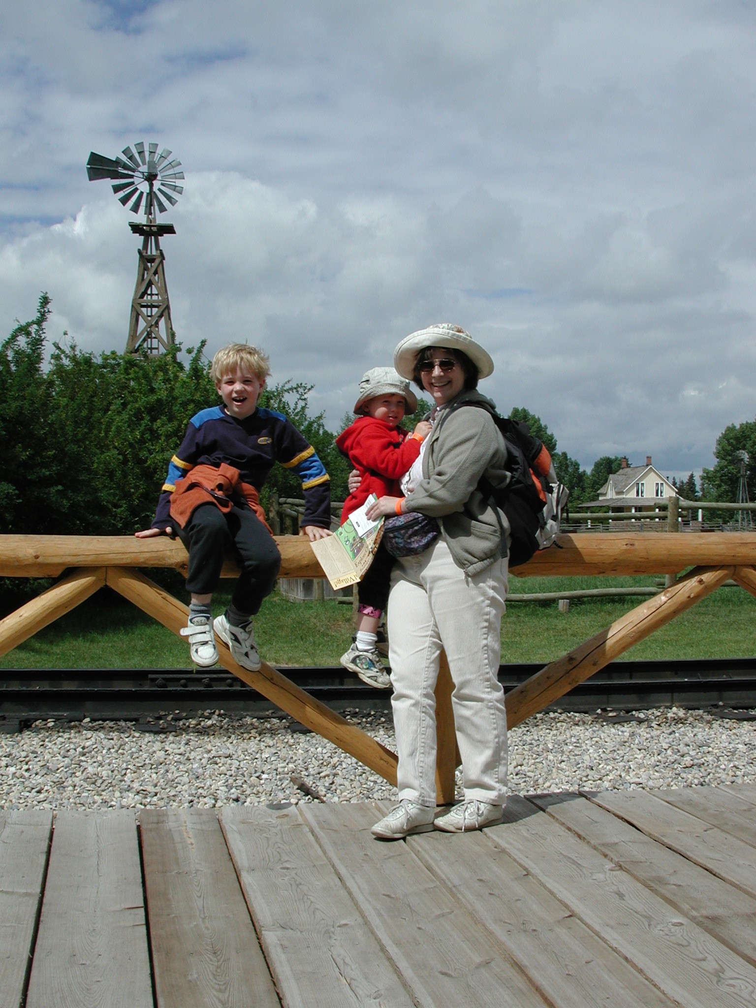 DSCN3919.JPG, 753080 bytes, 9/05/02