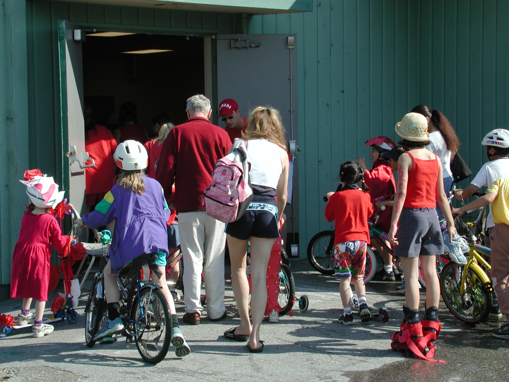 DSCN3449.JPG, 682125 bytes, 6/14/02