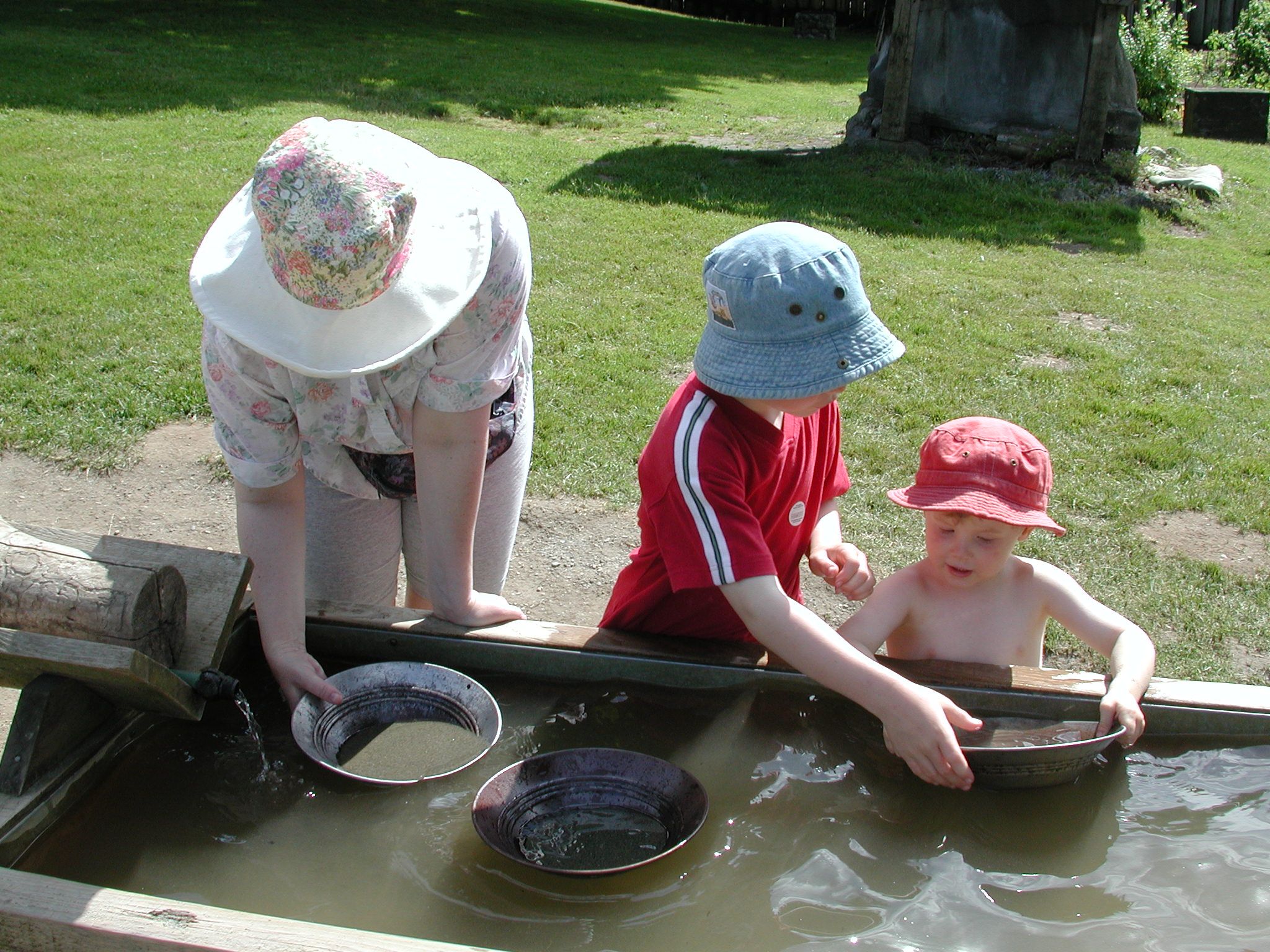 DSCN3682.JPG, 692407 bytes, 6/22/02