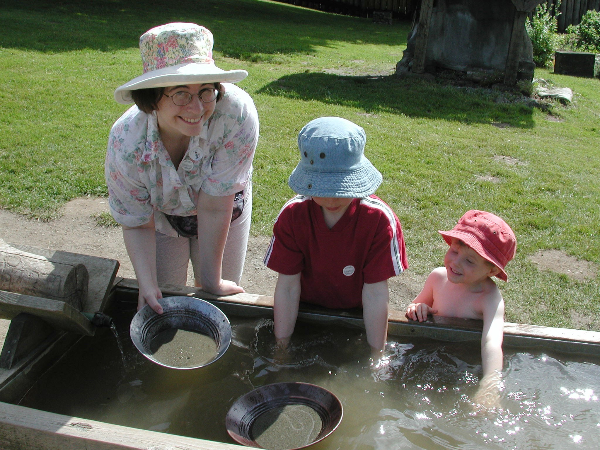 DSCN3683.JPG, 805556 bytes, 10/13/02