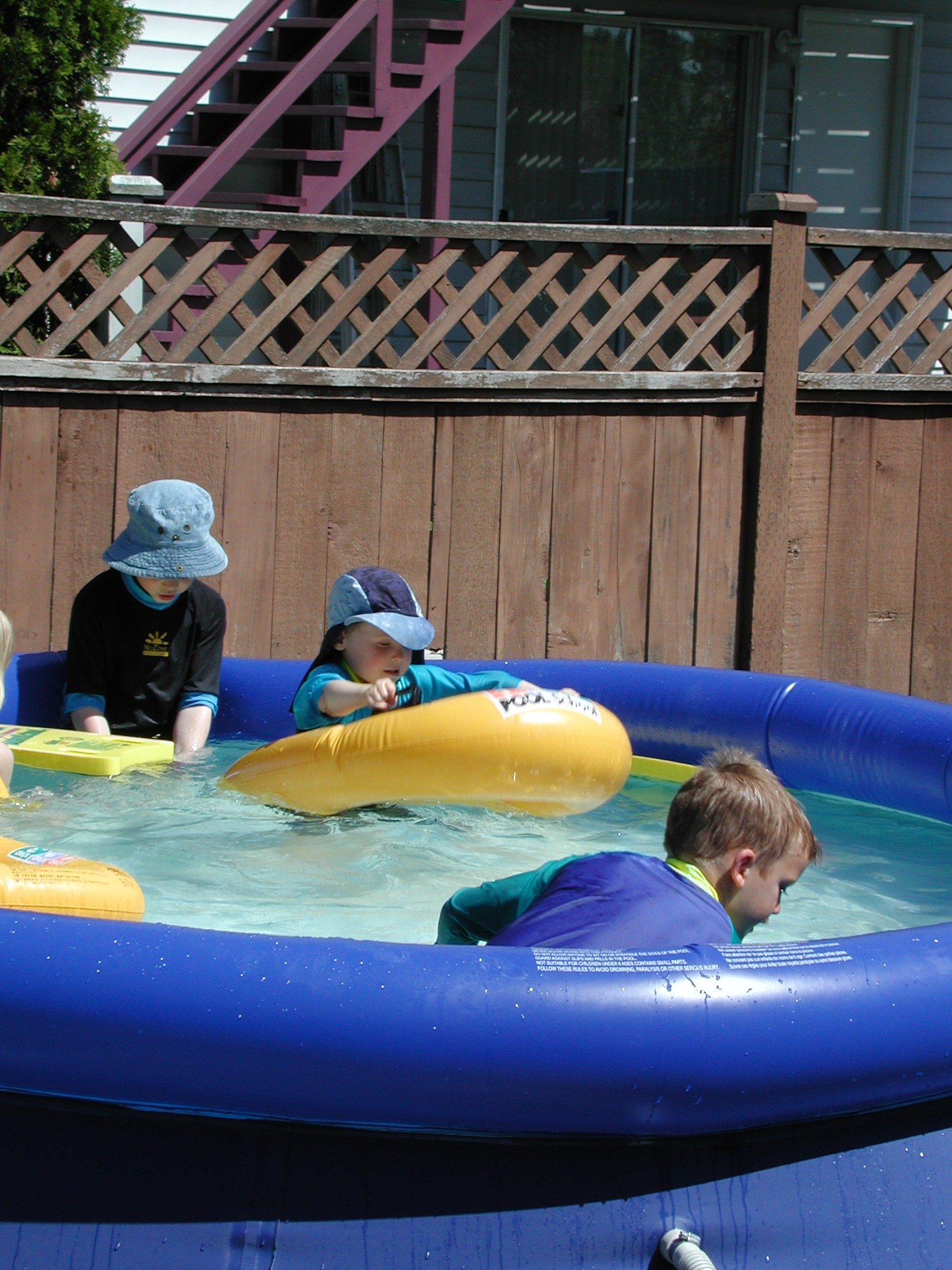 DSCN3692.JPG, 639691 bytes, 7/05/02