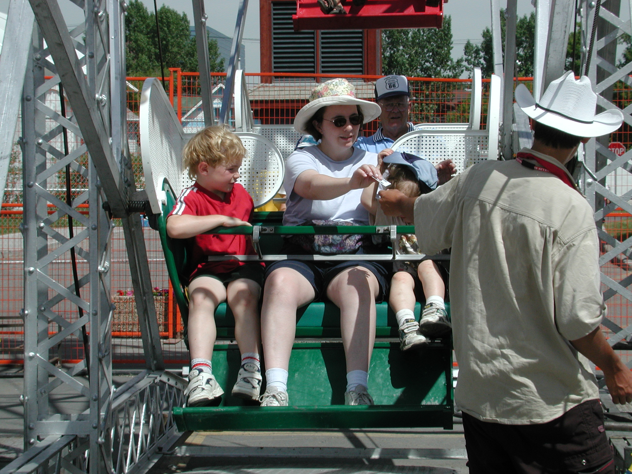 DSCN4117.JPG, 1022206 bytes, 7/11/02