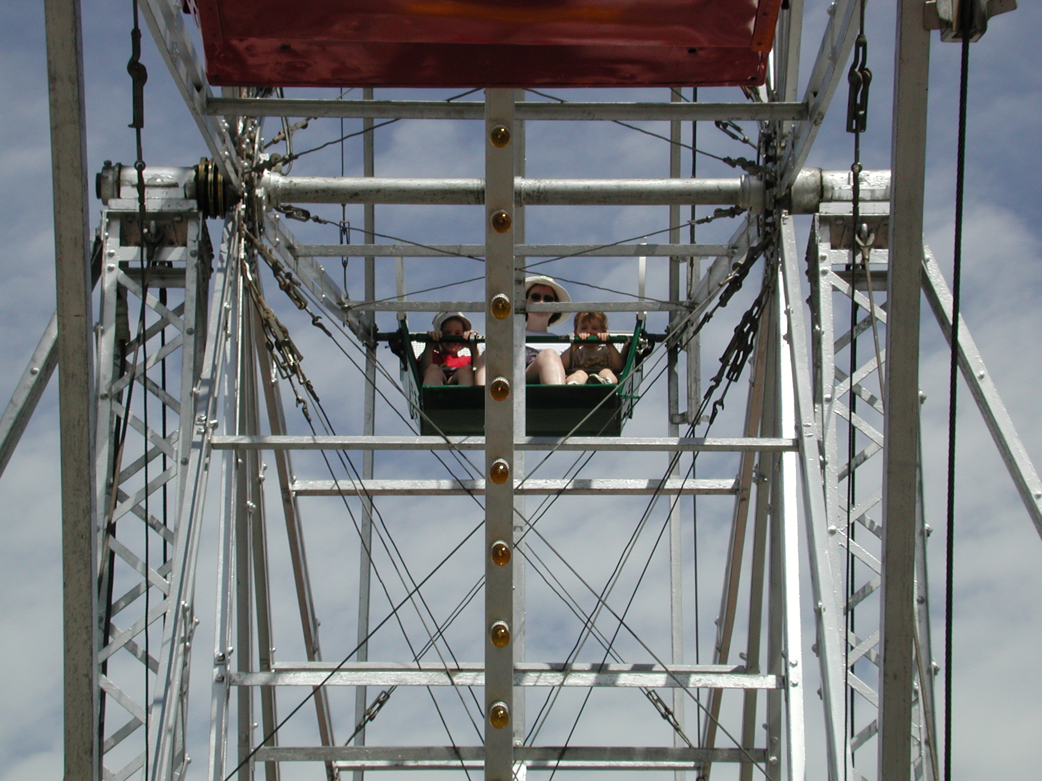 DSCN4118.JPG, 1039446 bytes, 7/11/02