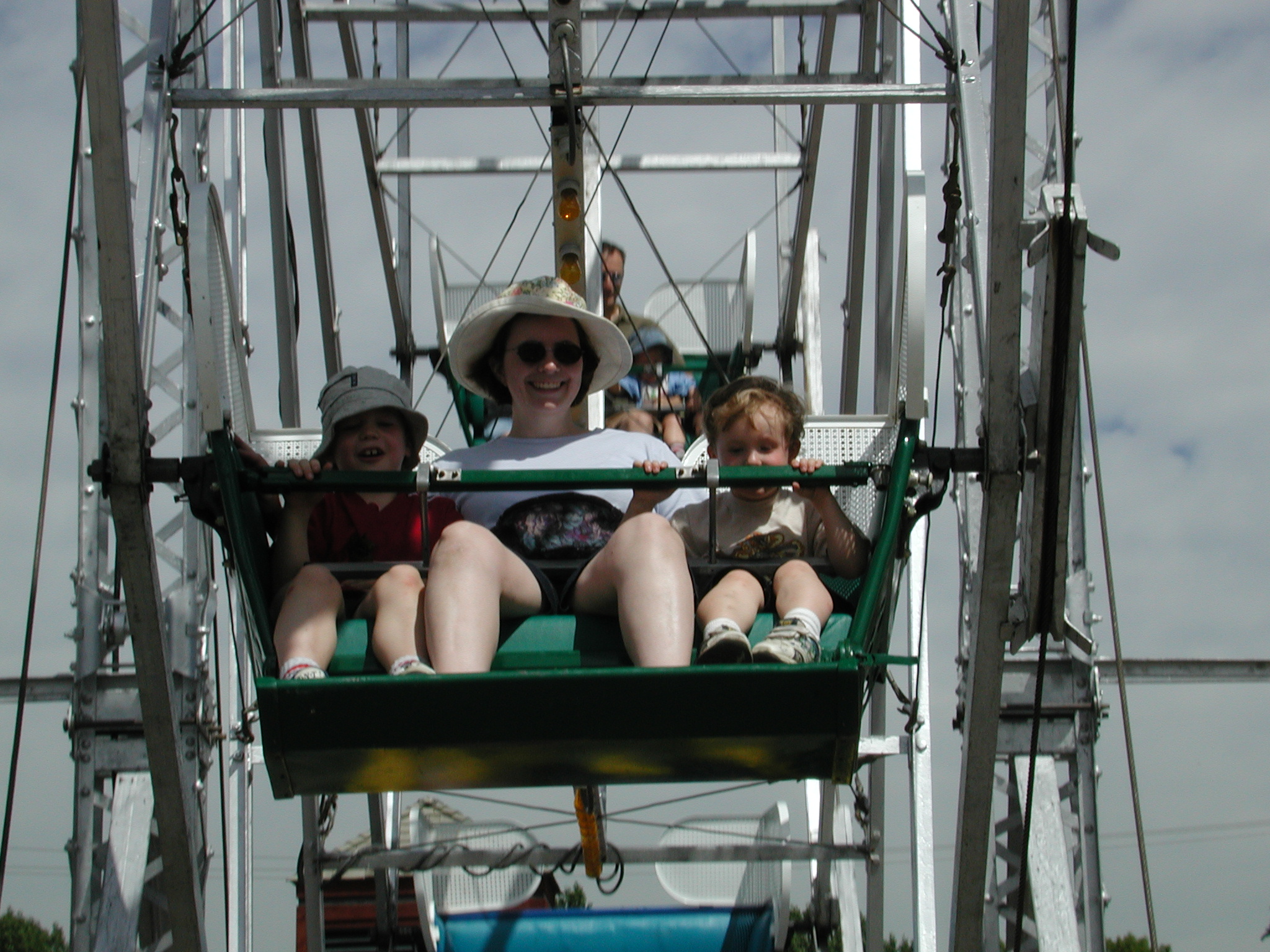 DSCN4122.JPG, 1076886 bytes, 7/11/02