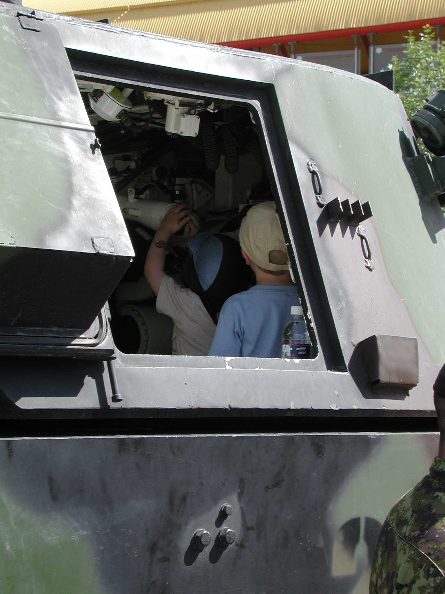 DSCN4139.JPG, 1058589 bytes, 7/11/02