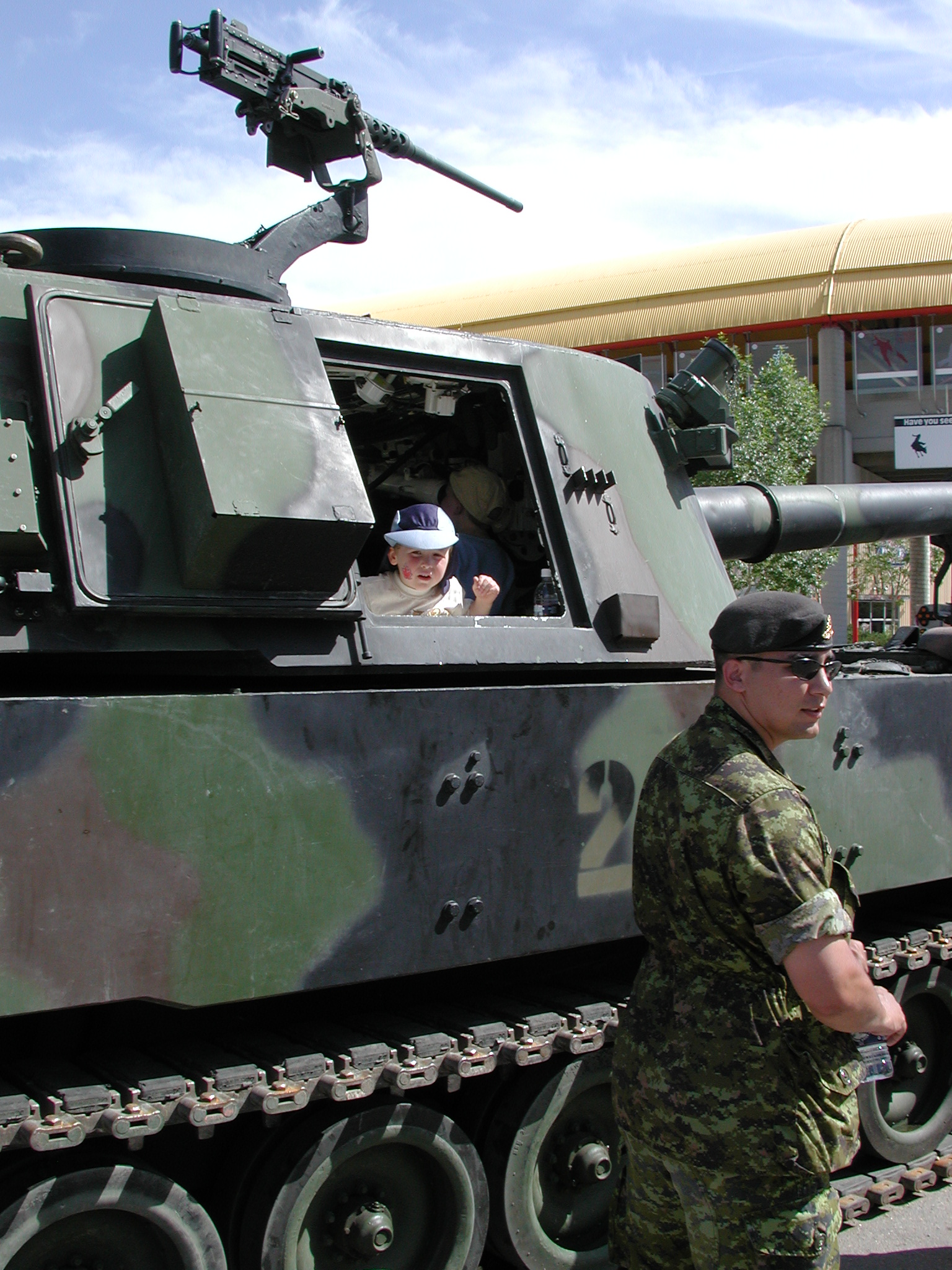 DSCN4142.JPG, 965432 bytes, 7/11/02