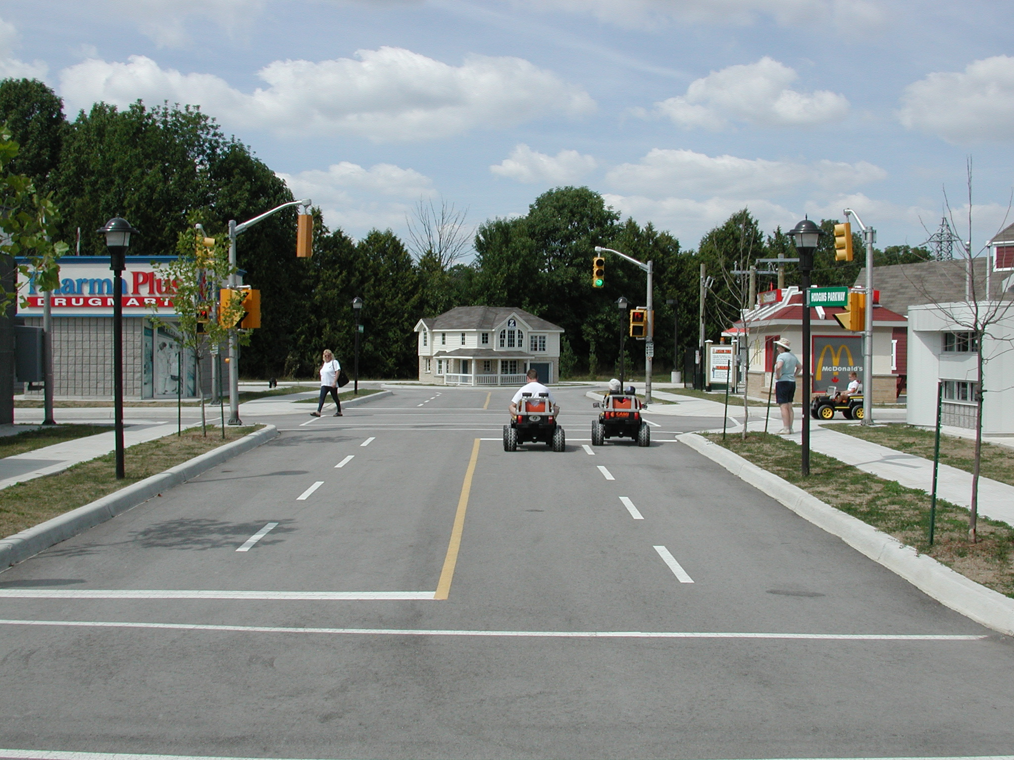 DSCN4830.JPG, 1046264 bytes, 8/26/02