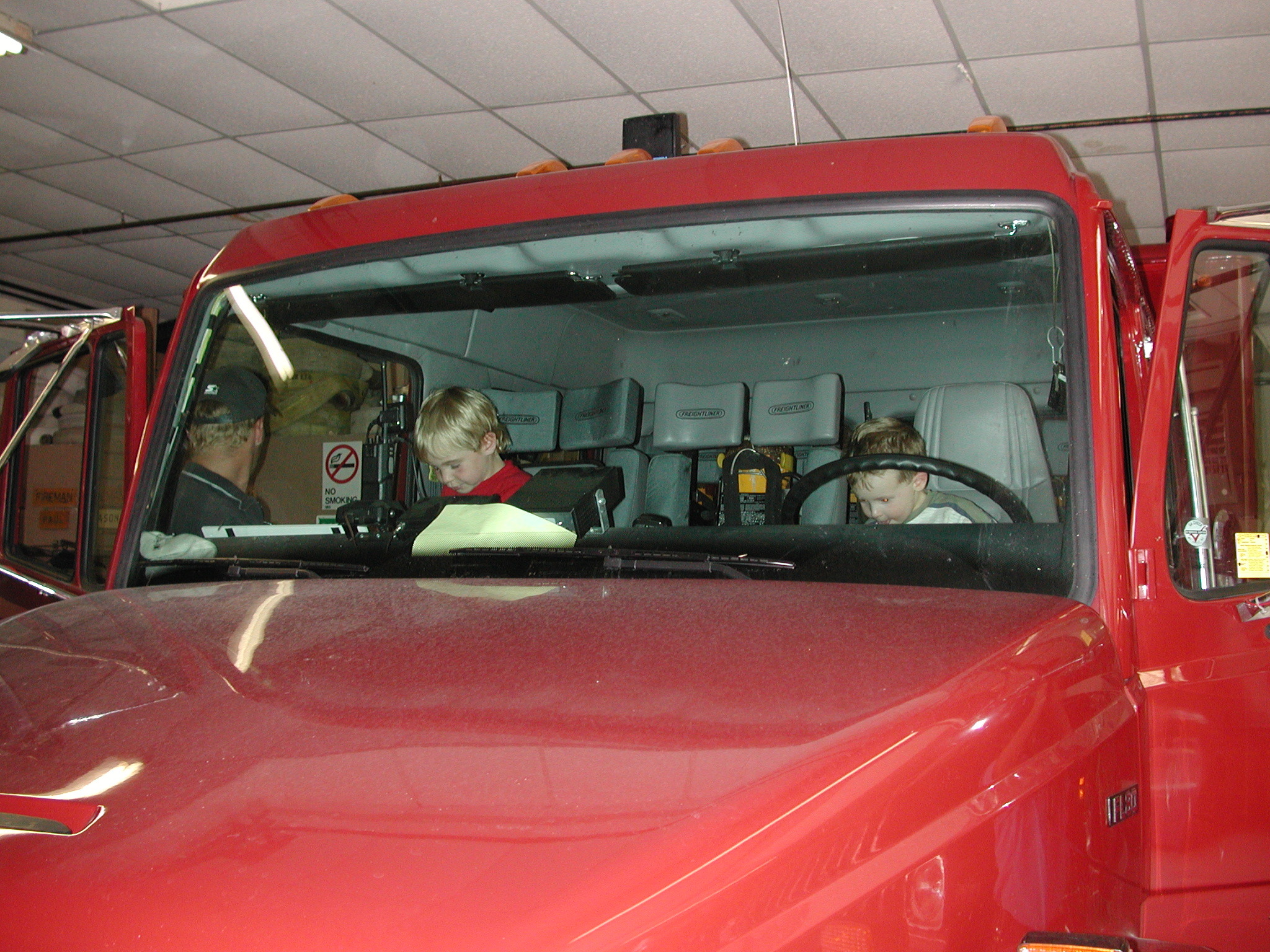 DSCN4884.JPG, 1126447 bytes, 8/27/02