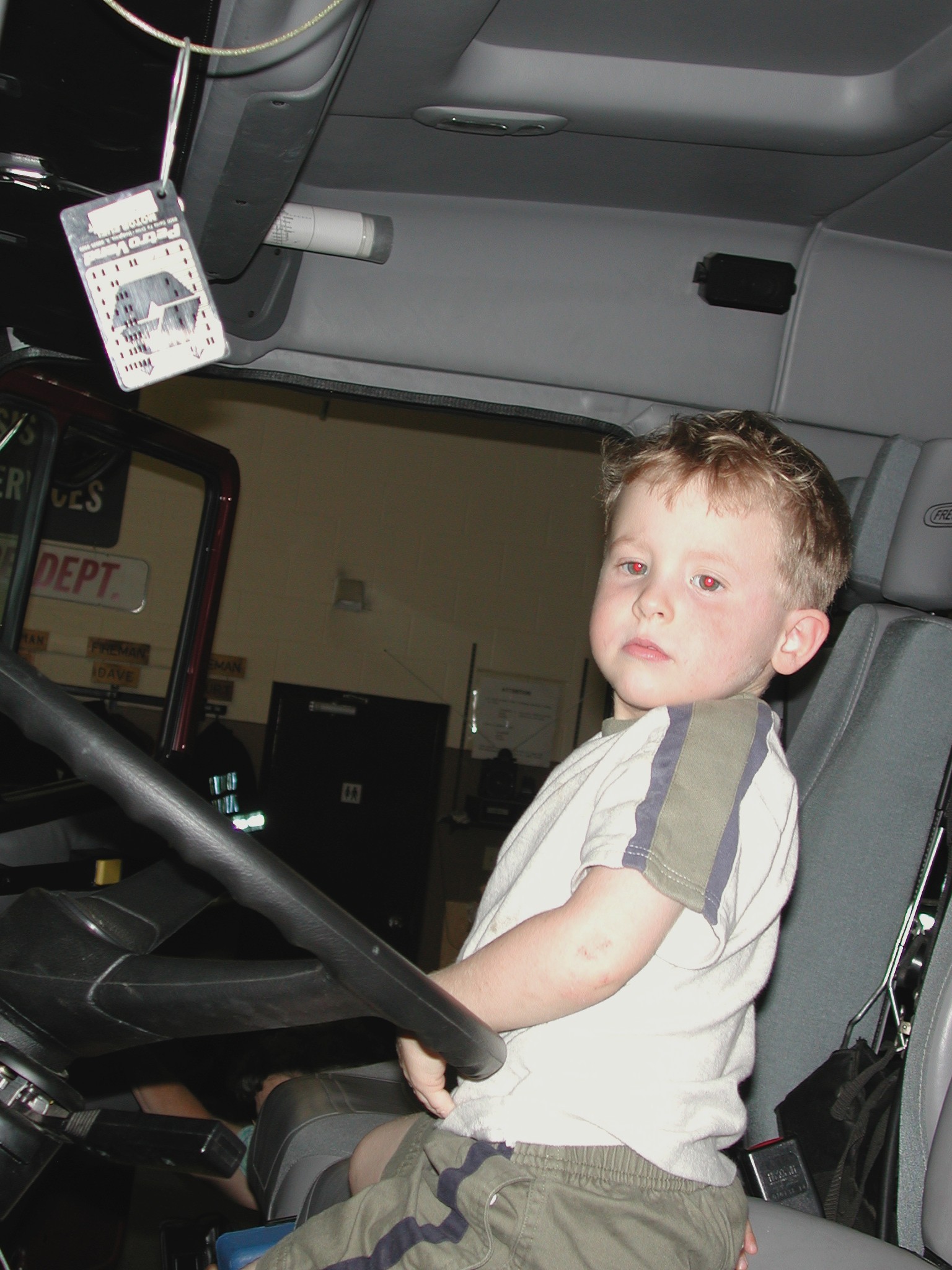 DSCN4900.JPG, 531176 bytes, 12/26/02