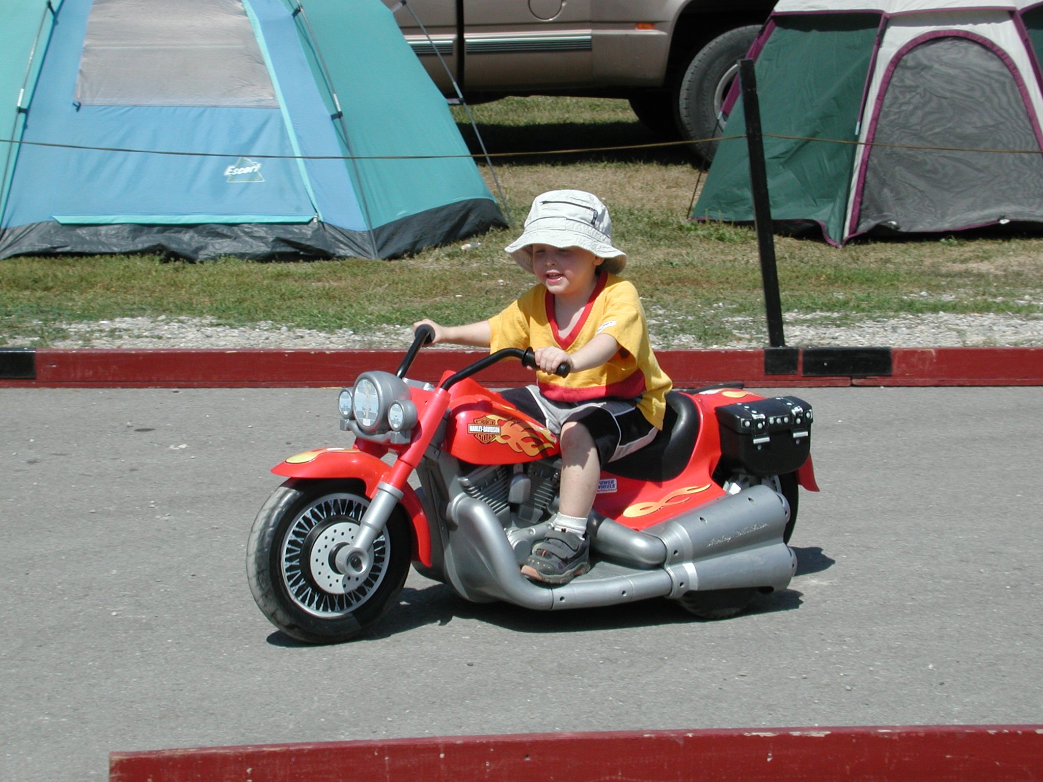 DSCN5080.JPG, 1040952 bytes, 8/31/02