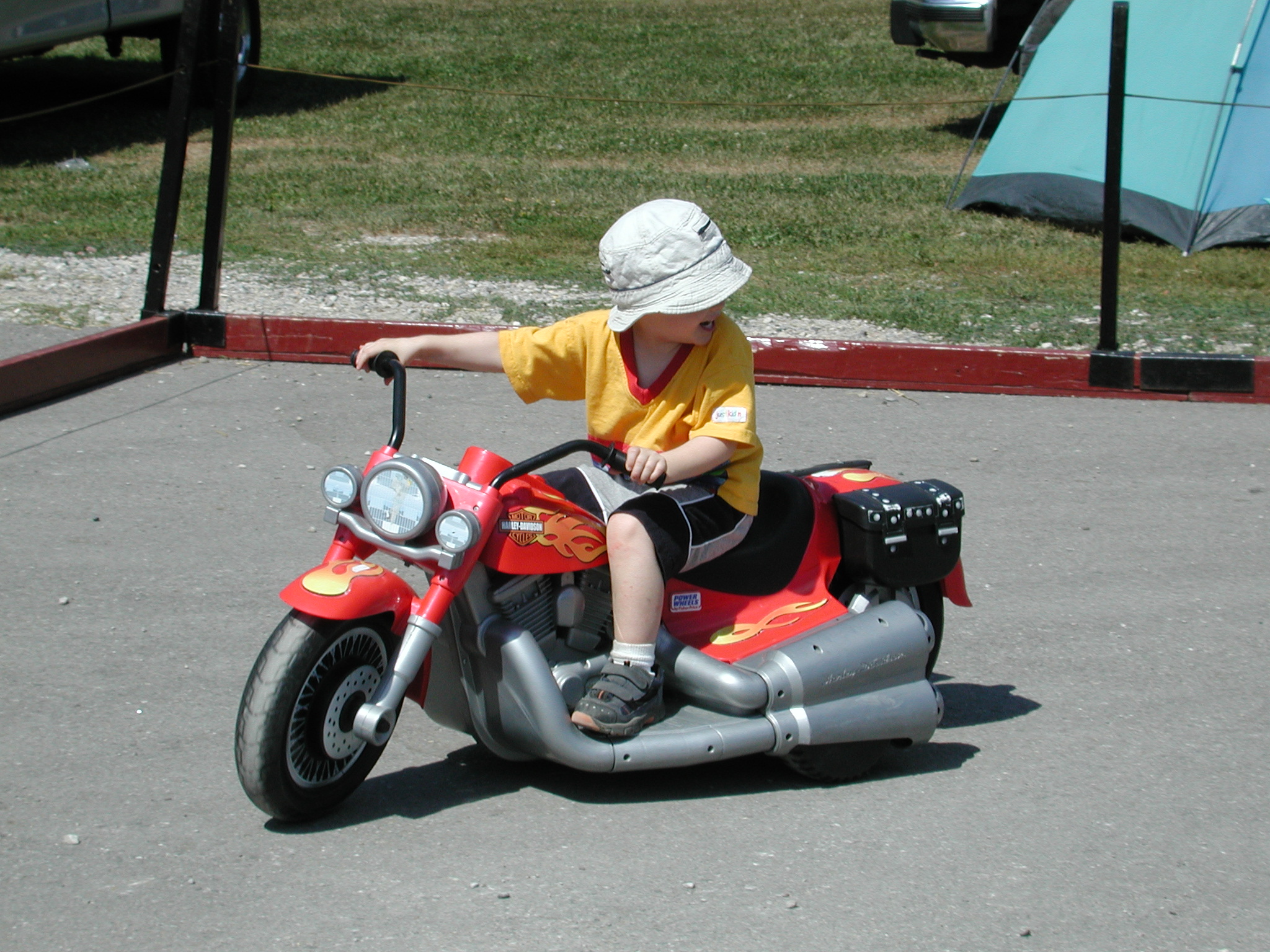 DSCN5081.JPG, 1030330 bytes, 8/31/02