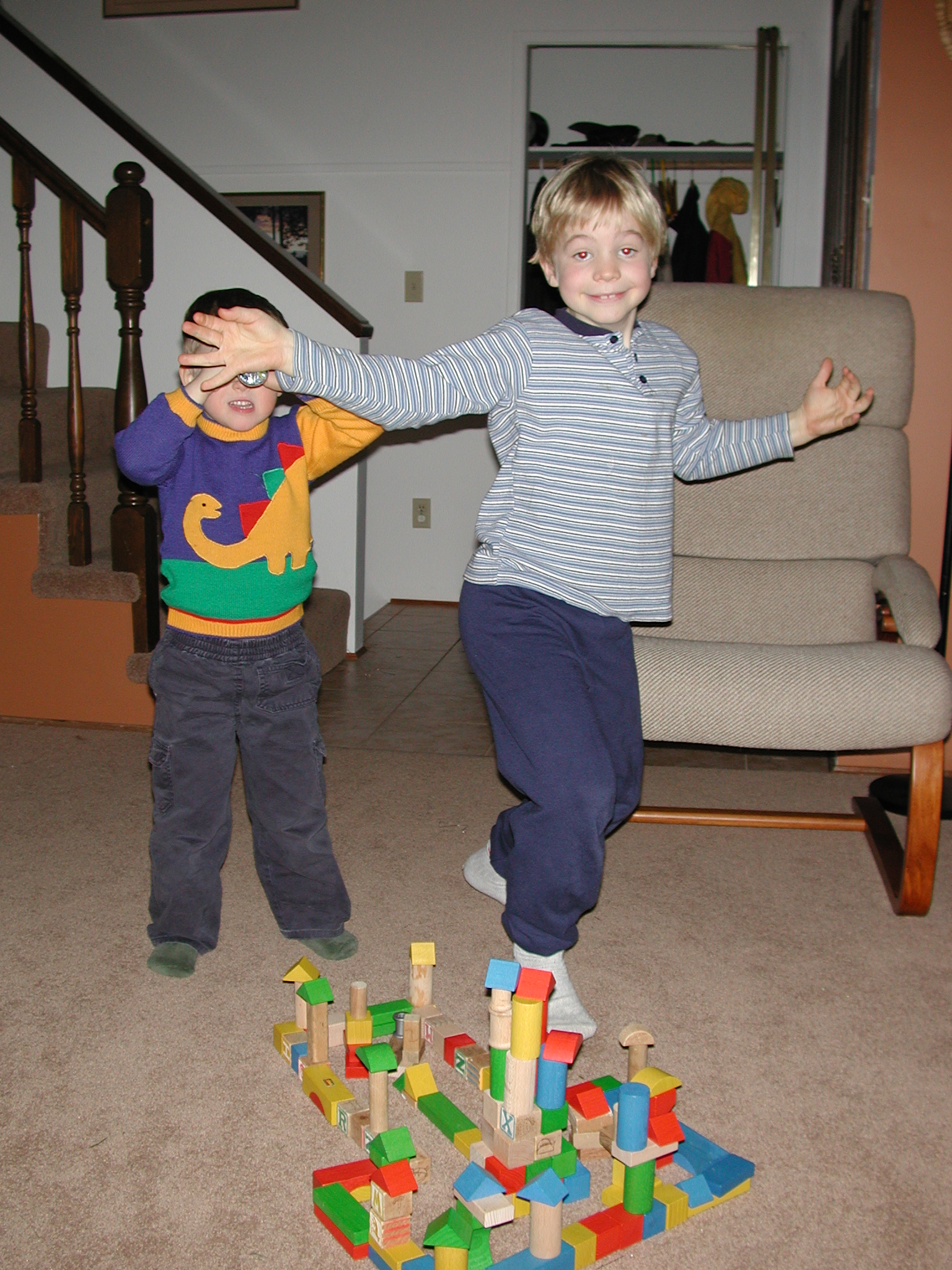 DSCN5756.JPG, 1099826 bytes, 12/22/02