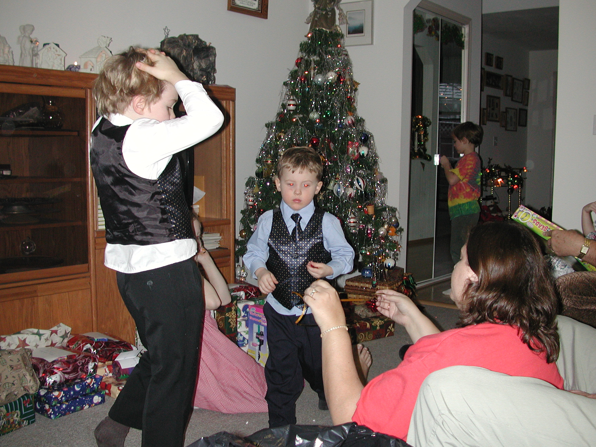 DSCN5806.JPG, 1121196 bytes, 12/24/02