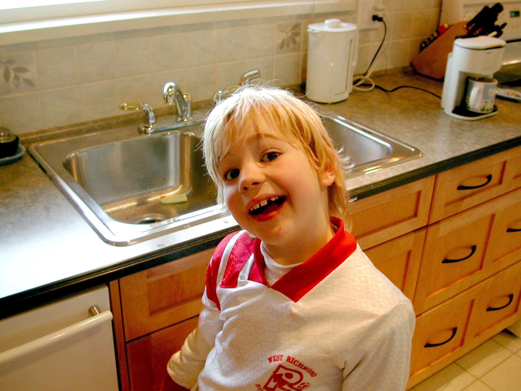 DSCN5713.JPG, 713428 bytes, 12/28/02