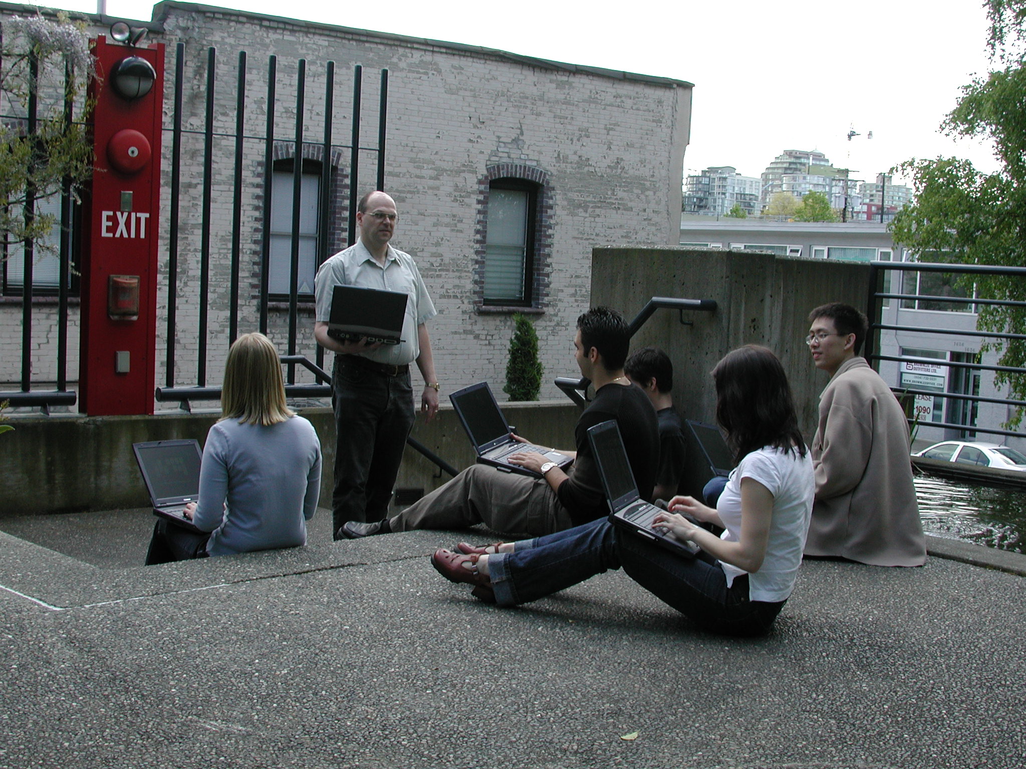 DSCN3301.JPG, 676916 bytes, 5/17/02